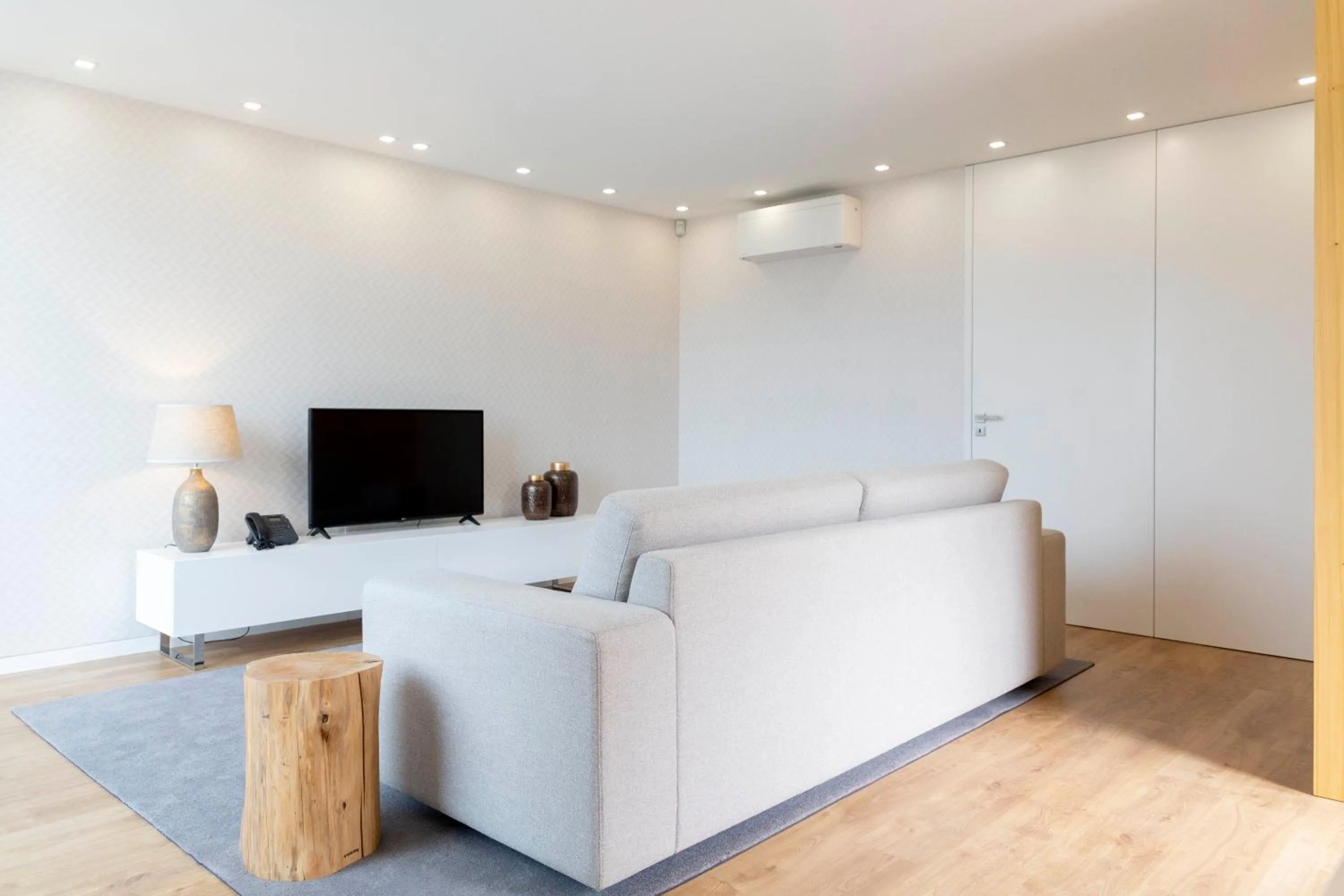 Portovella Lodges & Bungalows