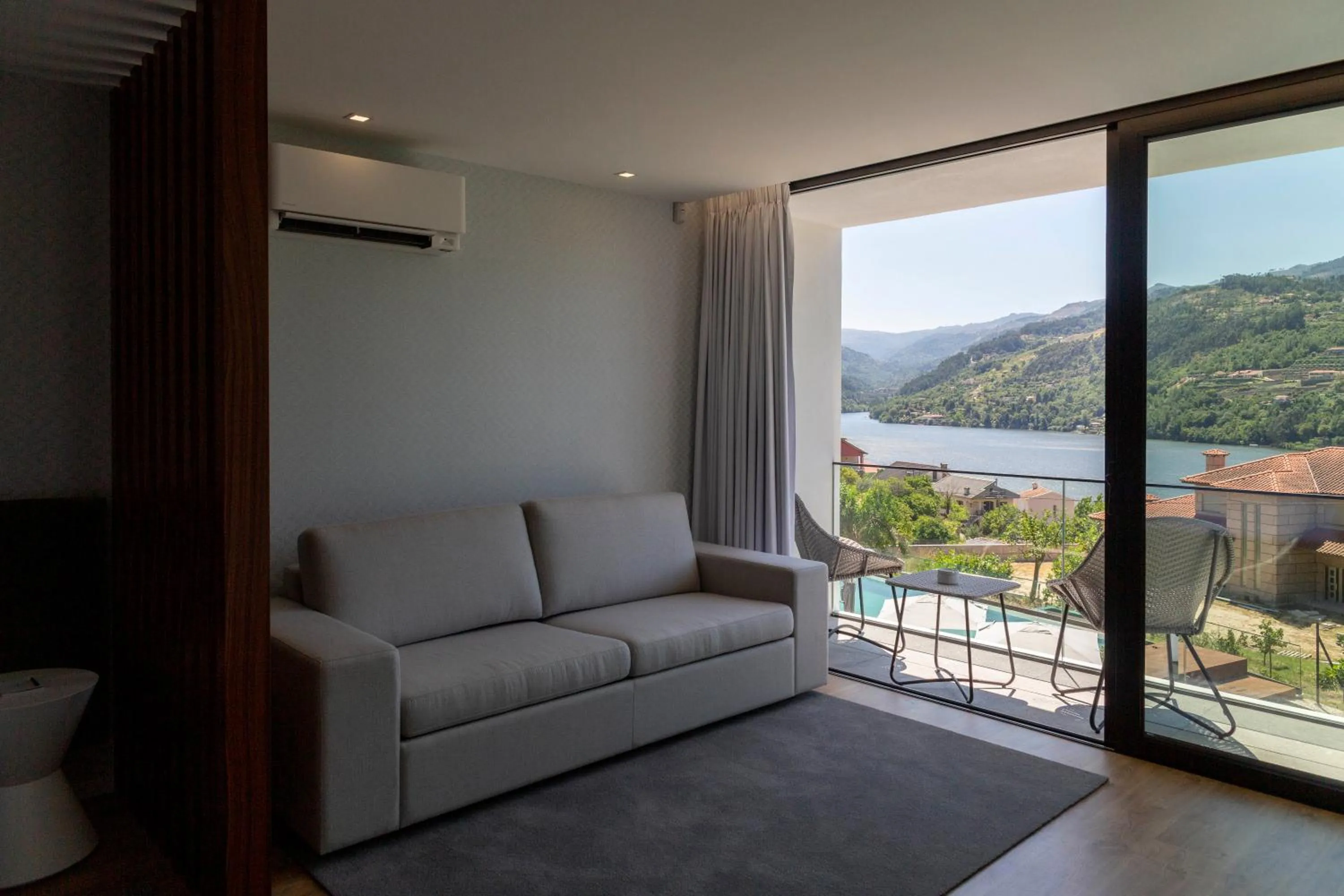 Portovella Lodges & Bungalows