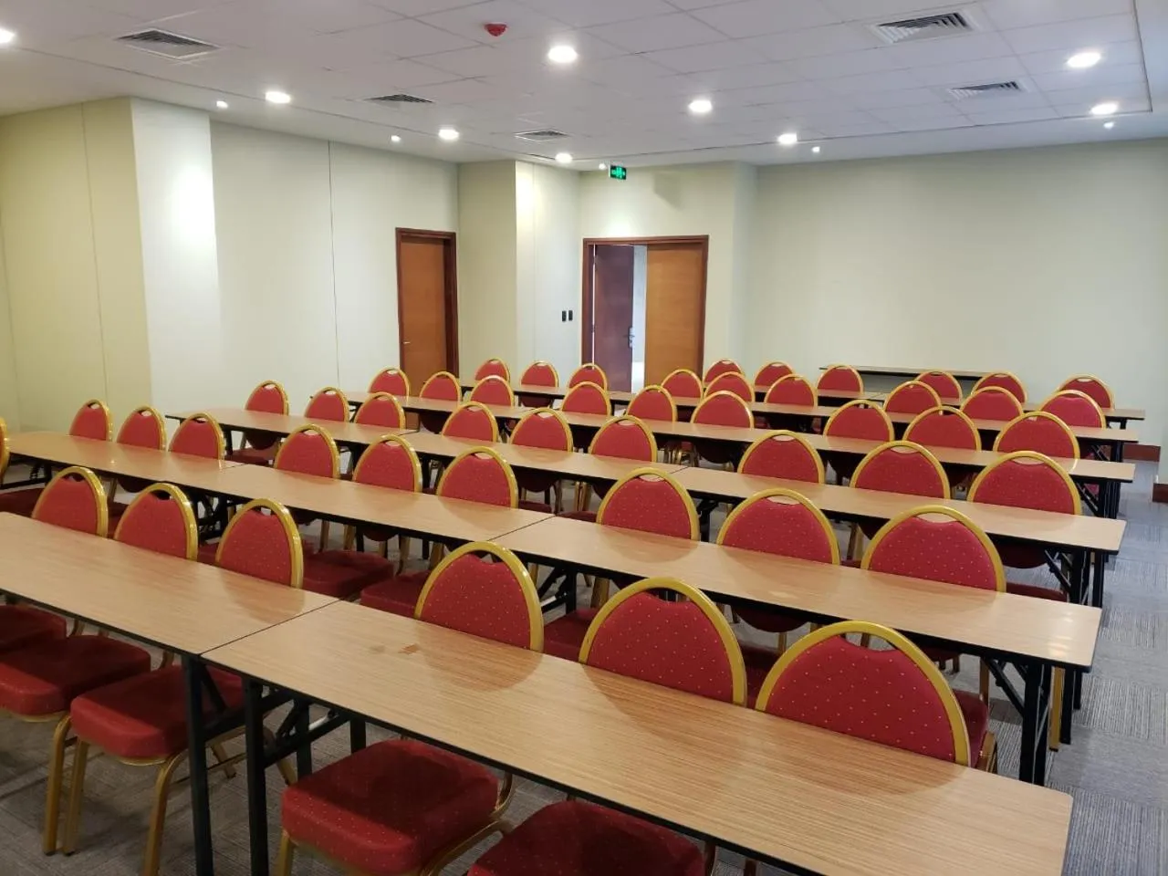 Meeting/conference room in Hotel Diego de Almagro Castro