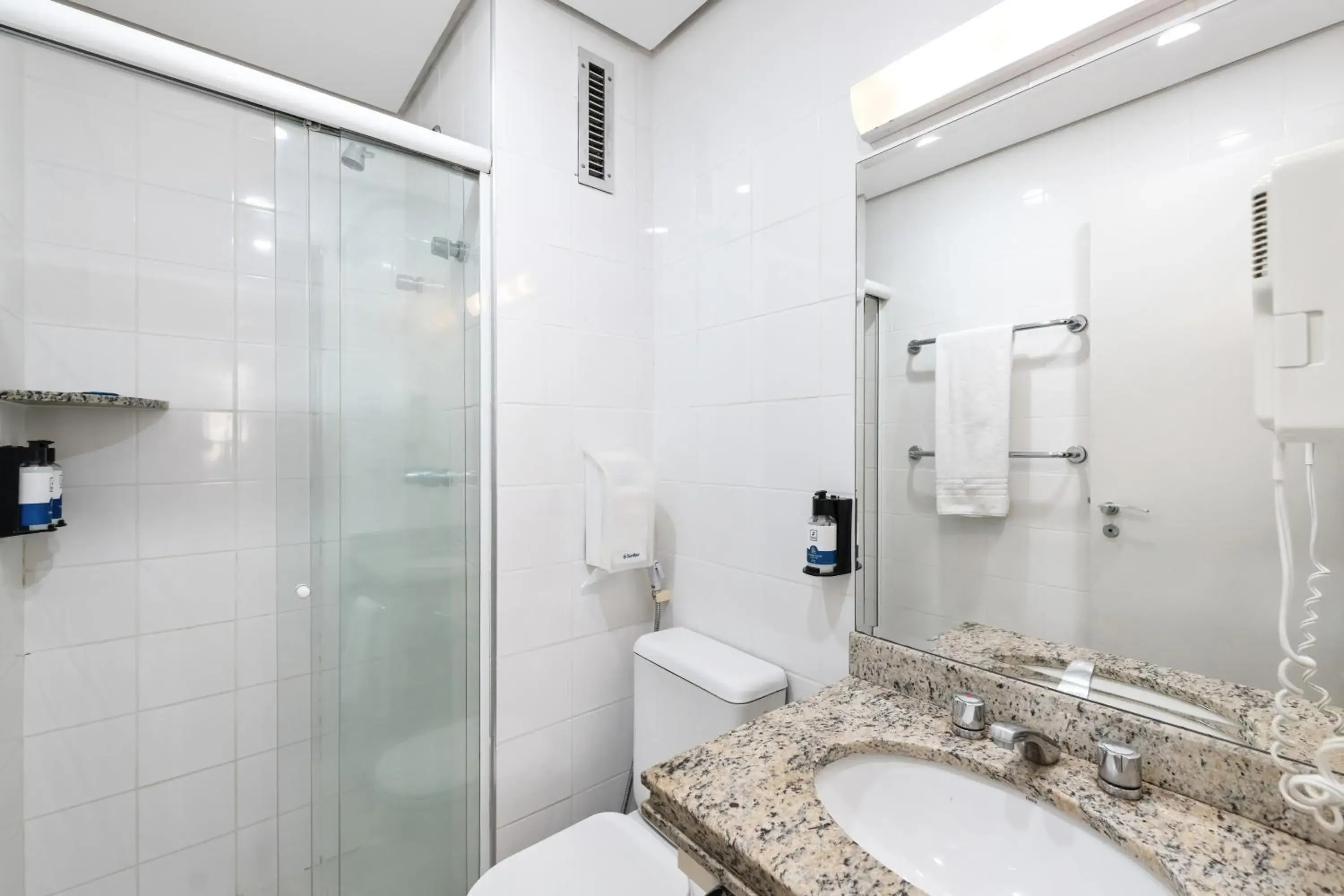 Luxury Triple Room in Slaviero São Paulo Ibirapuera Luxury Triple Room in Slaviero São Paulo Ibirapuera