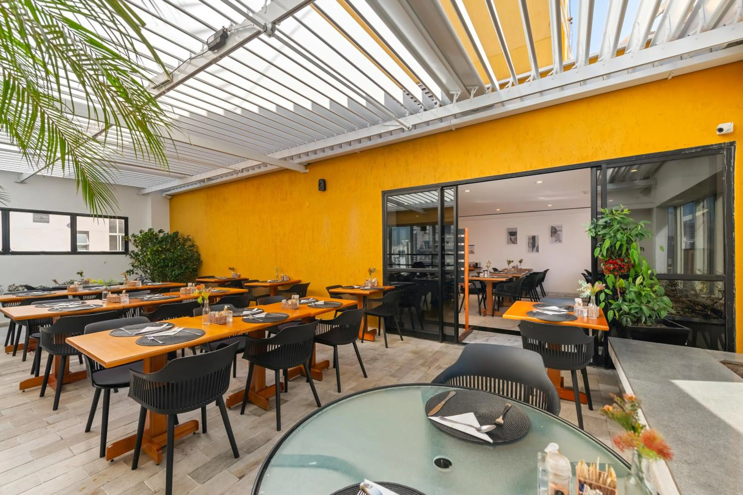 Restaurant/places to eat in Slaviero São Paulo Ibirapuera