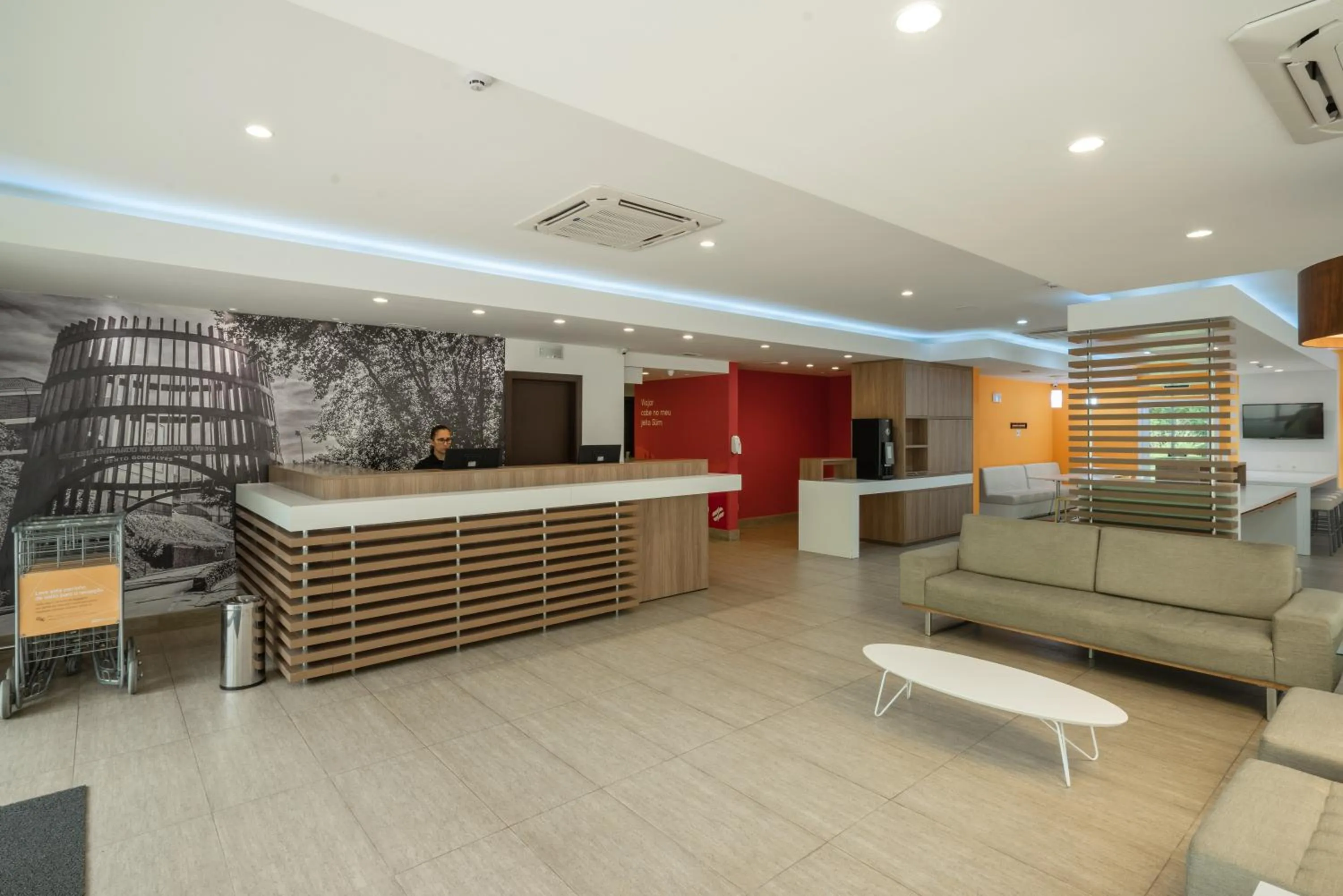 Staff in Slim Bento Gonçalves