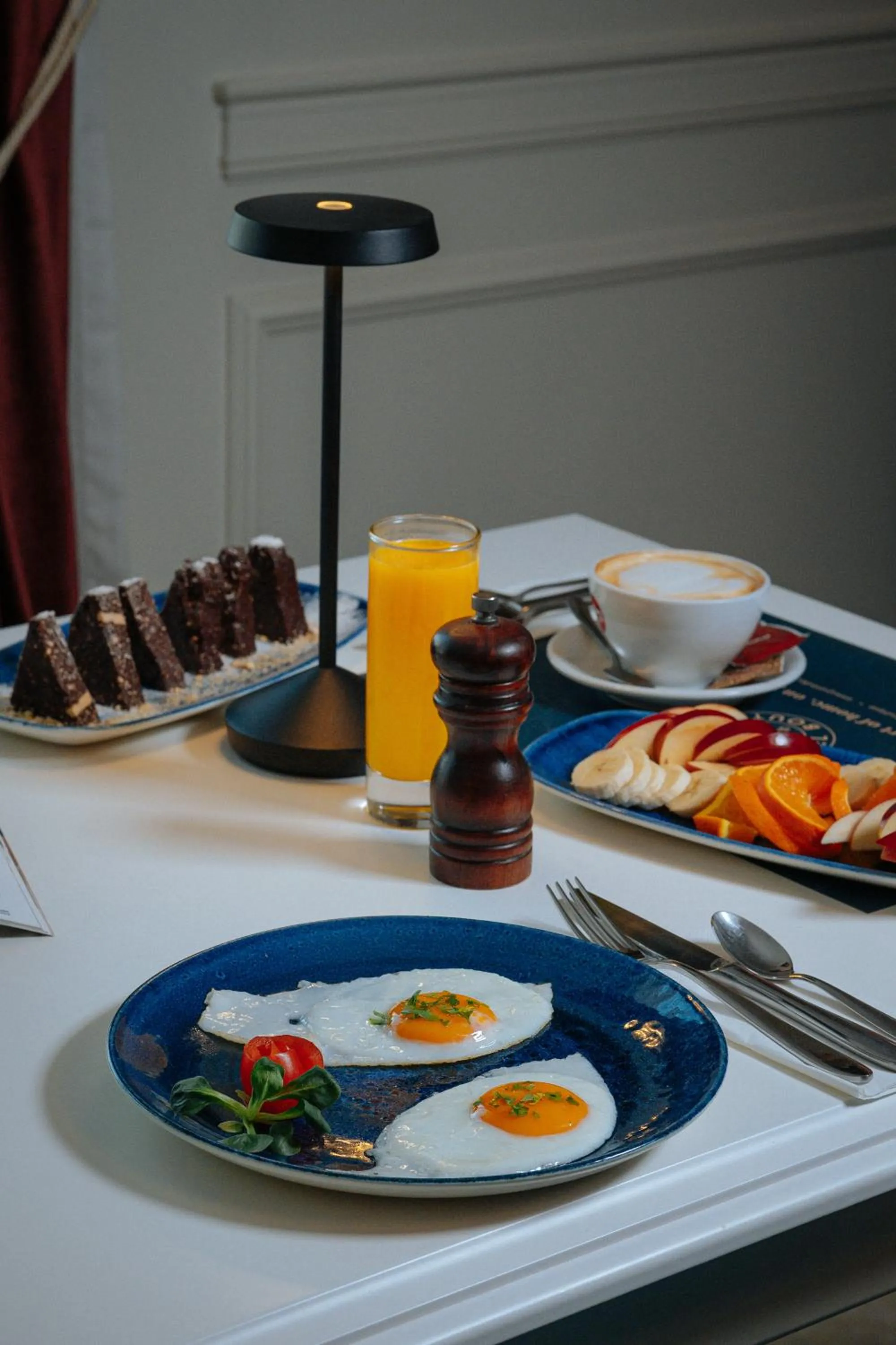 Restaurant/places to eat in Grant Boutique Hotel