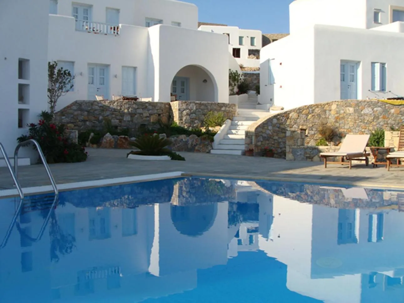 Swimming pool in Solaris