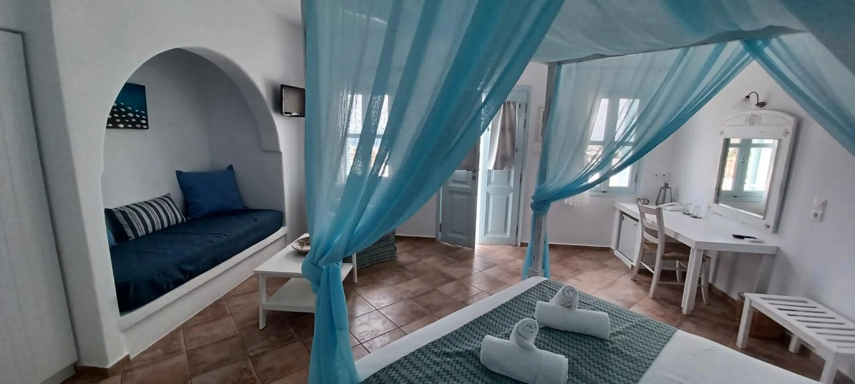 Bedroom in Solaris