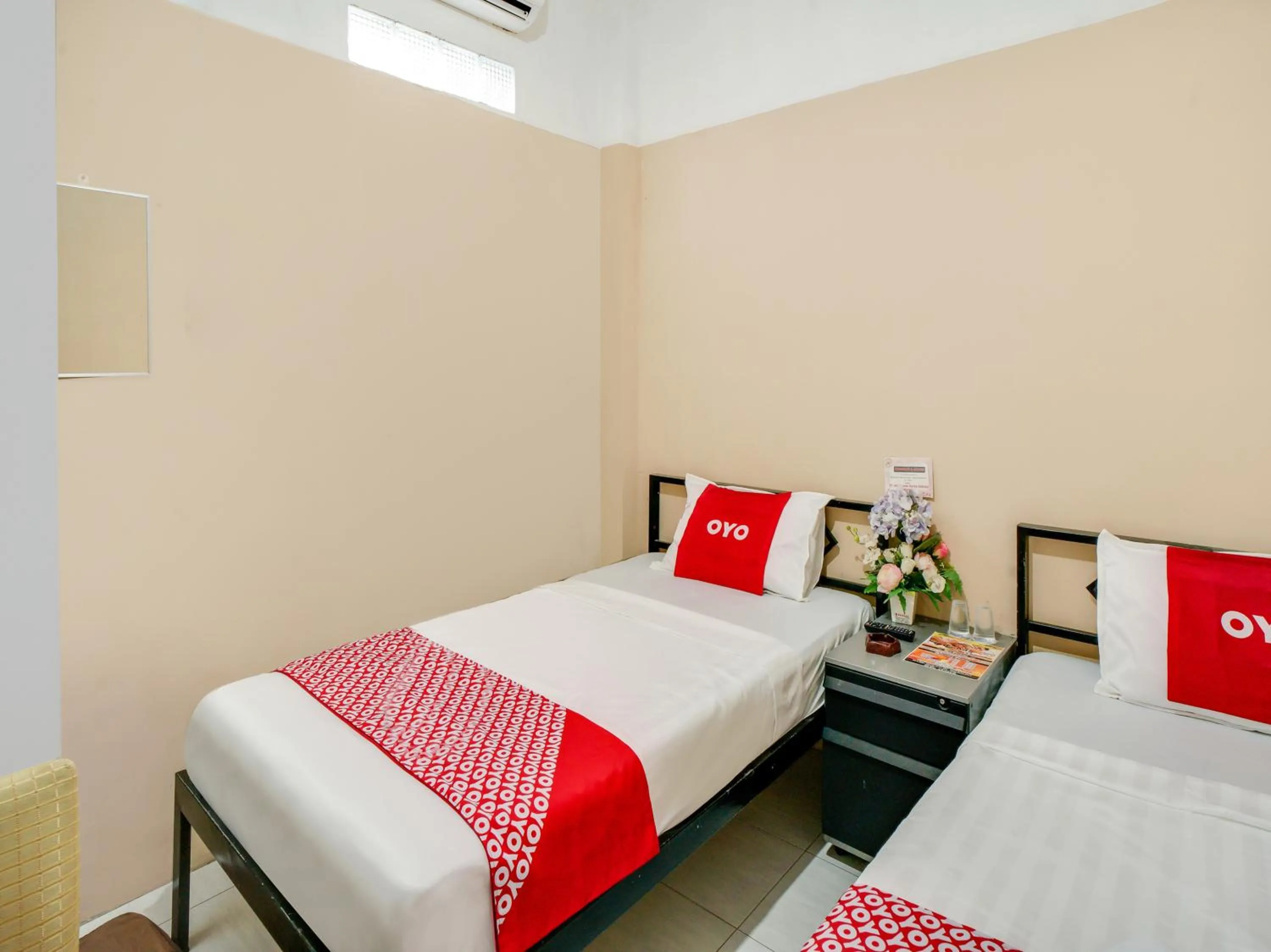 Bedroom, Bed in OYO 90024 Botania Homestay and Cafe