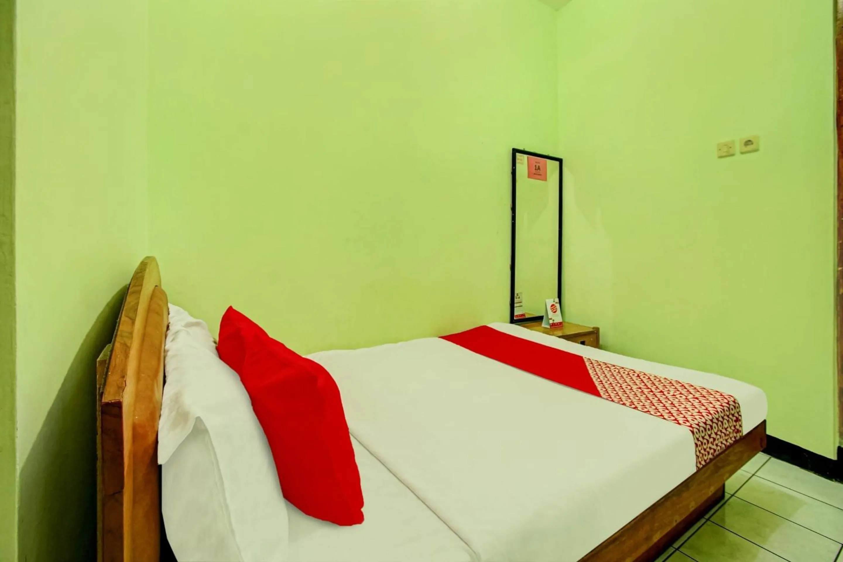 Bedroom, Bed in Hotel O Villa Papada