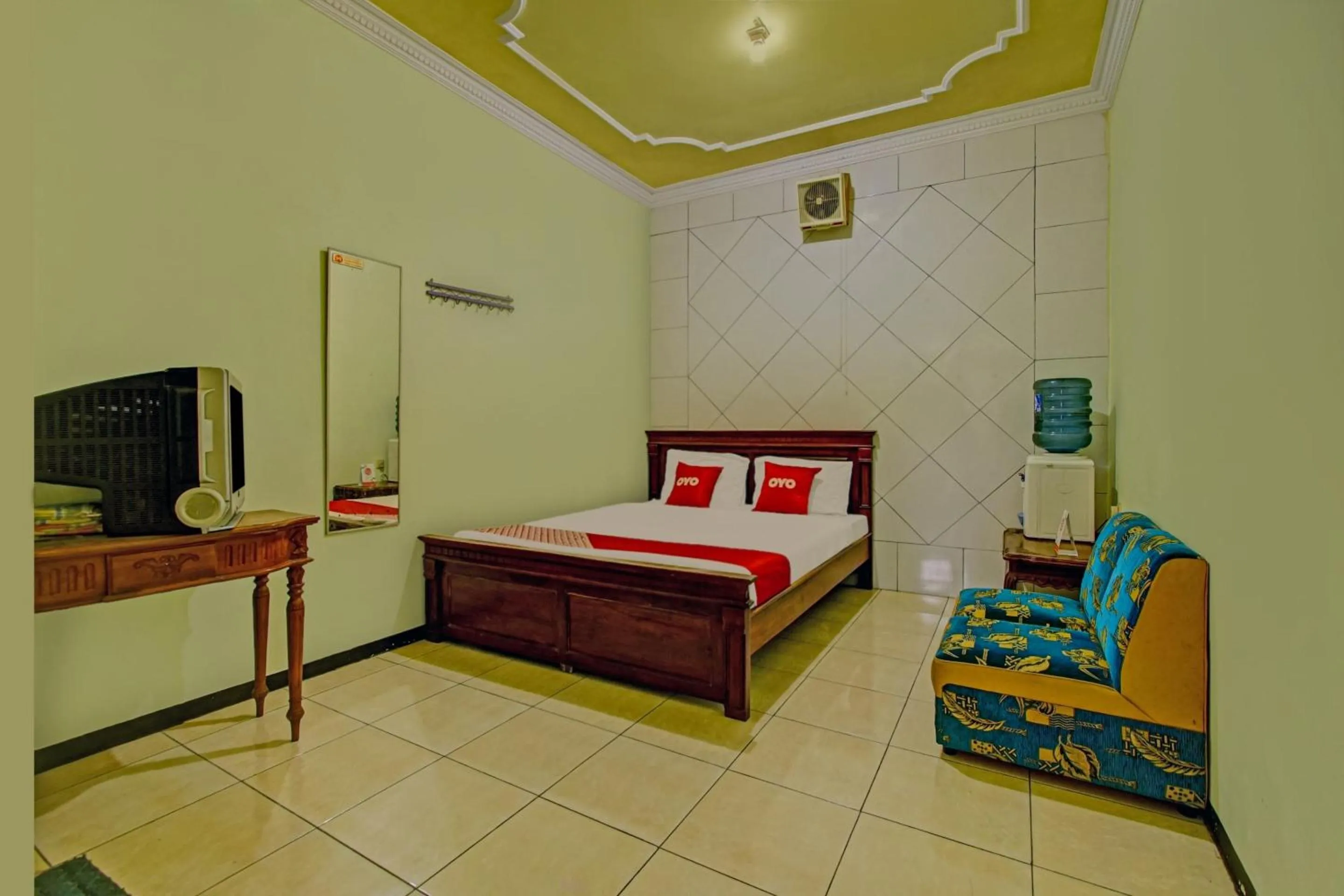 Bedroom, Bed in Hotel O Villa Papada