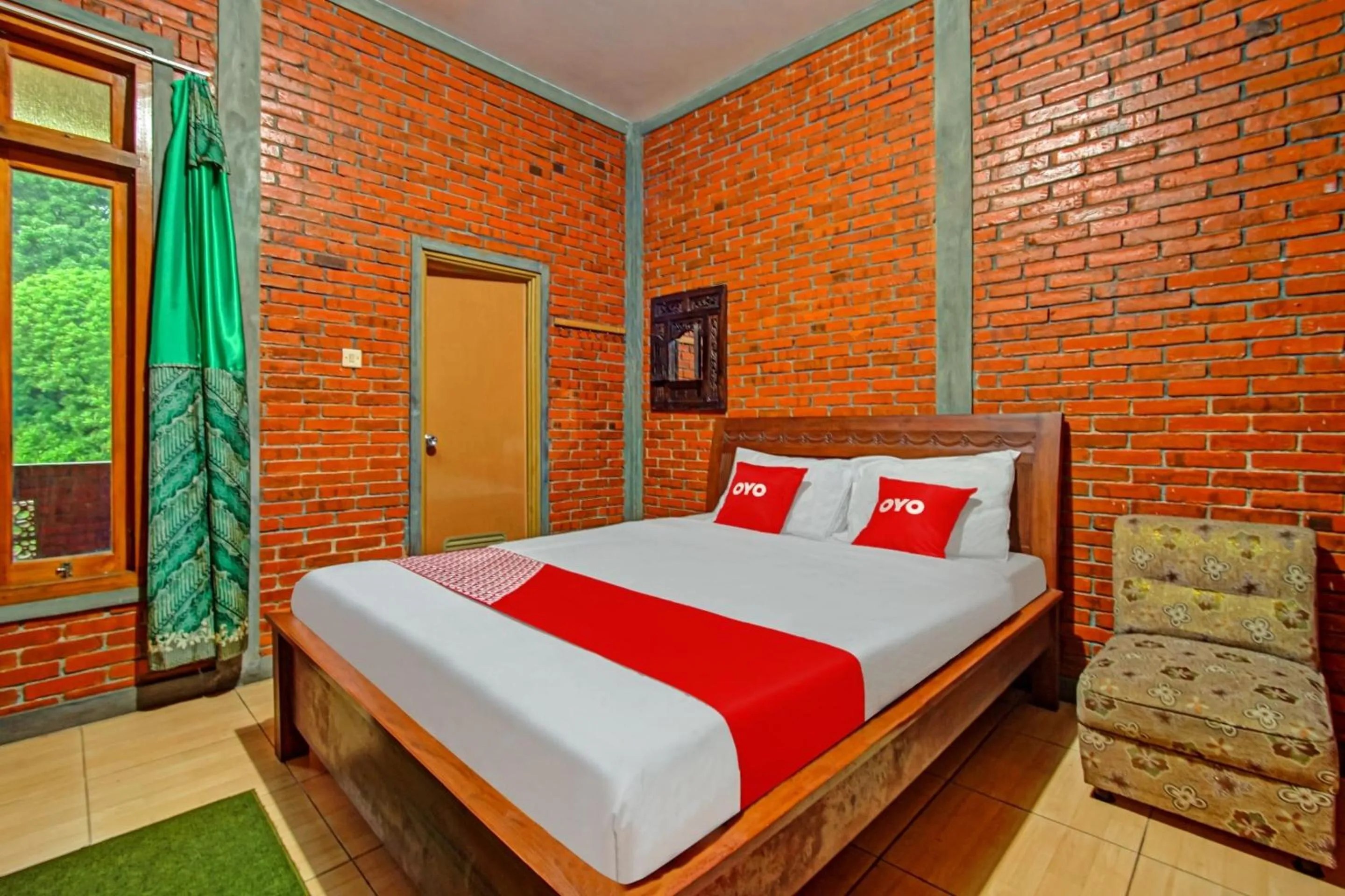 Bedroom, Bed in Hotel O Villa Papada