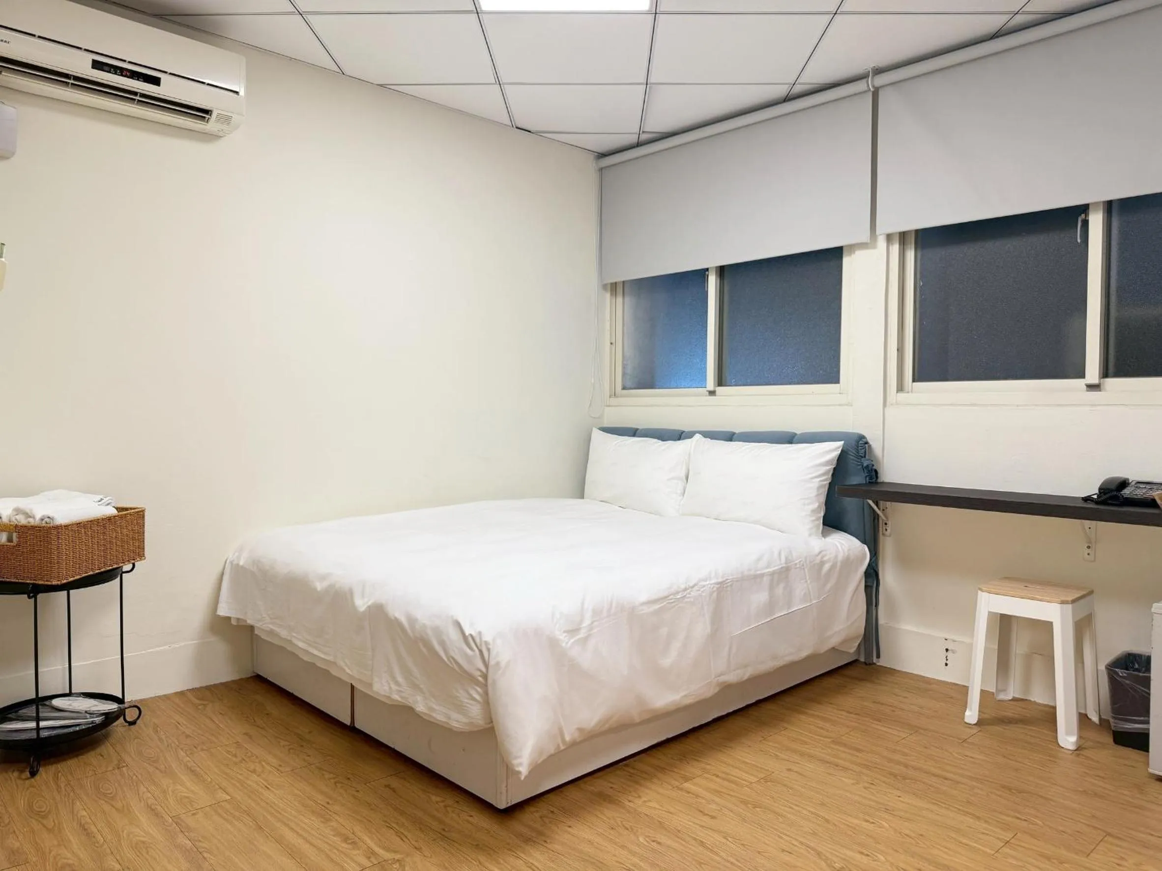 Bed in SharonInn閒雲小居會館