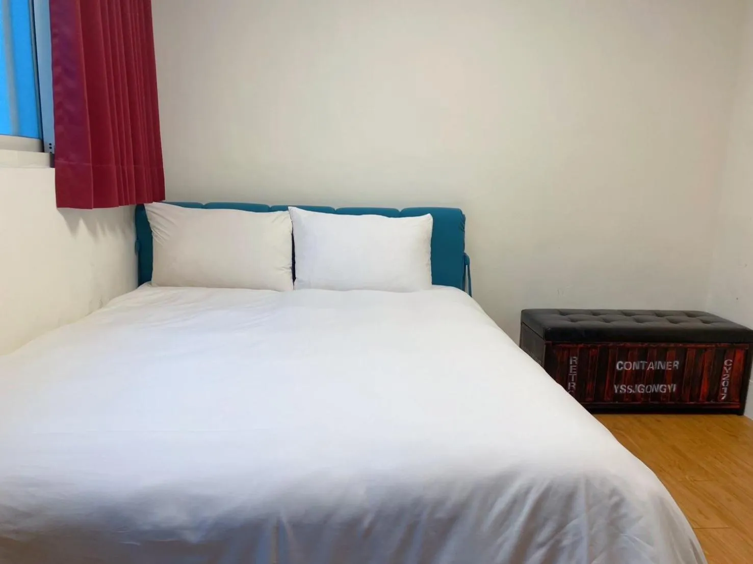 Bed in SharonInn閒雲小居會館