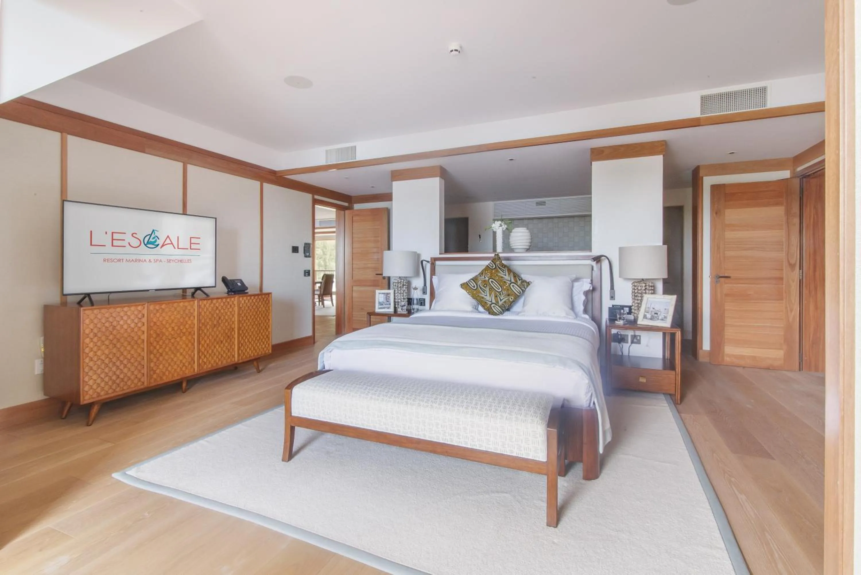 Bed in L'Escale Resort Marina & Spa - Small Luxury Hotels of the World