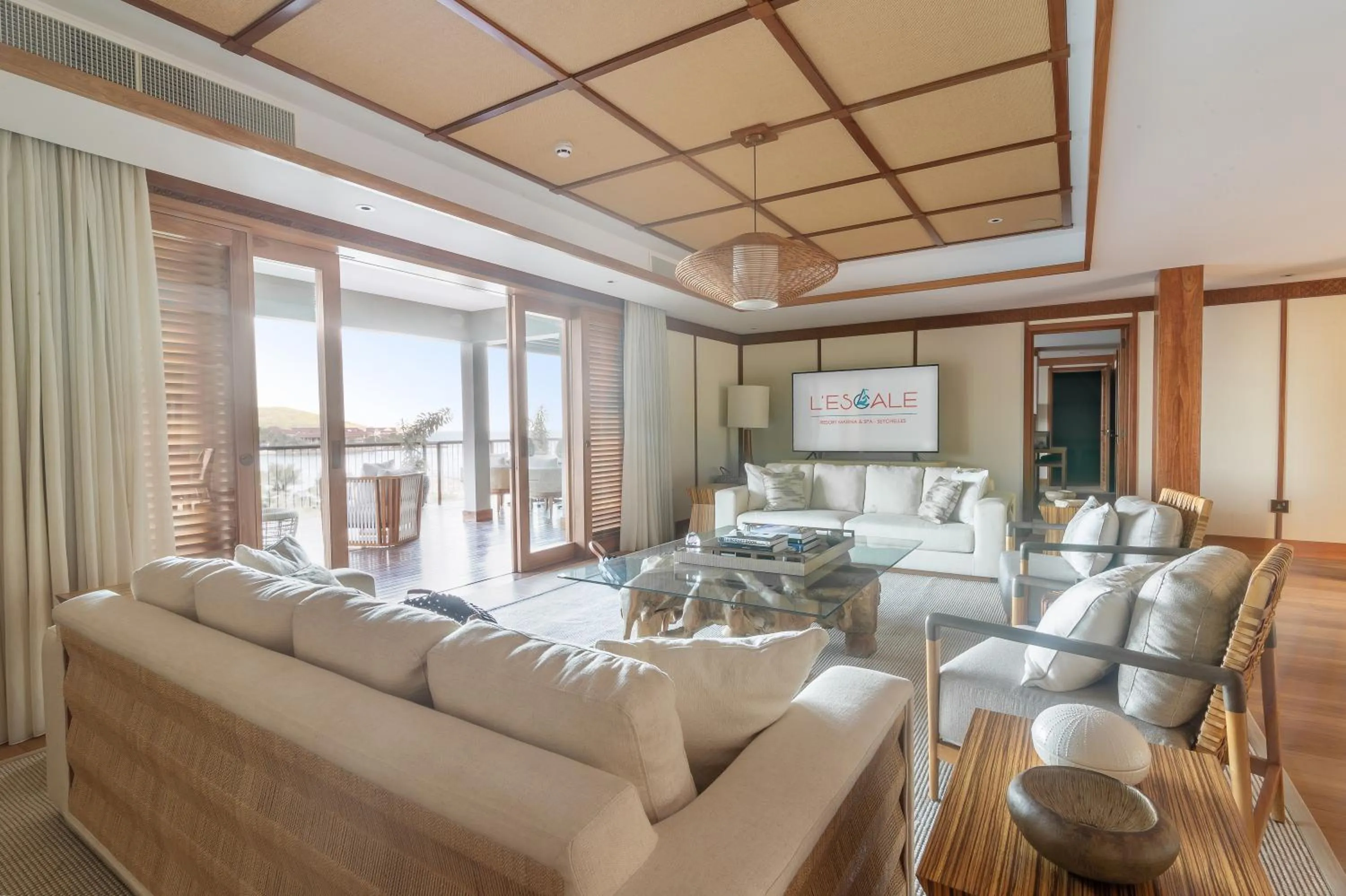 TV and multimedia in L'Escale Resort Marina & Spa - Small Luxury Hotels of the World