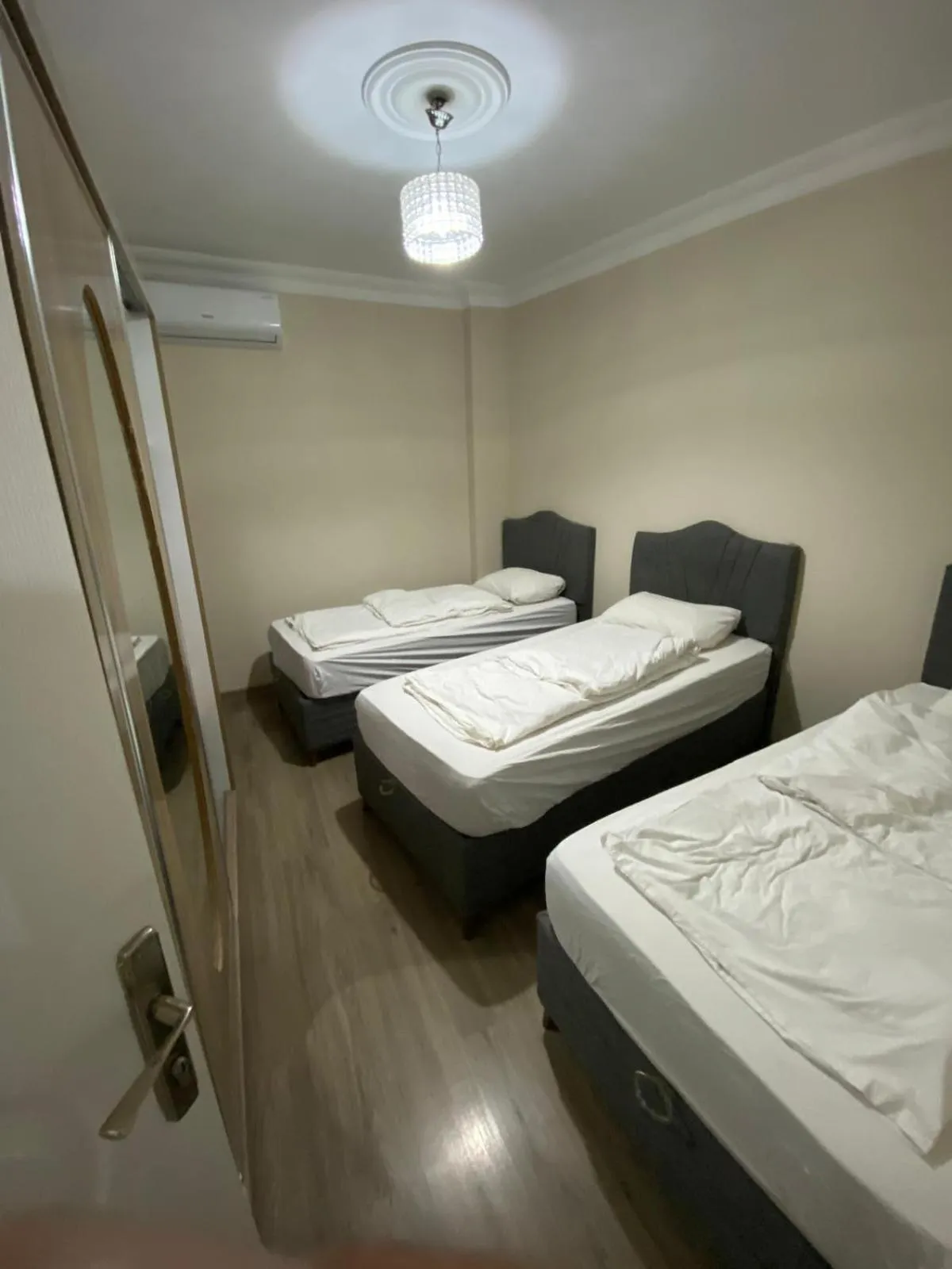 Bed in Hakan’s apartment