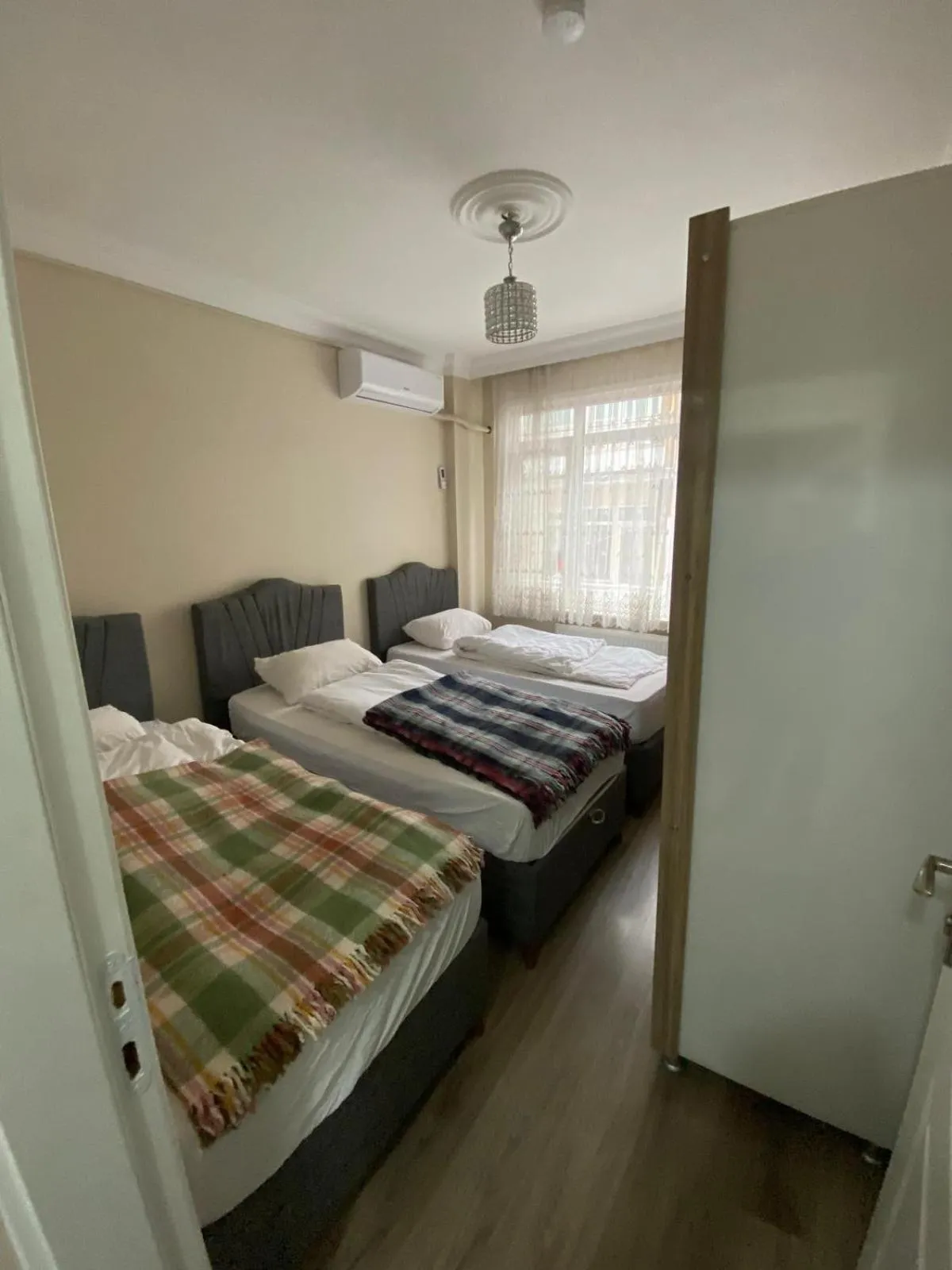 Bed in Hakan’s apartment