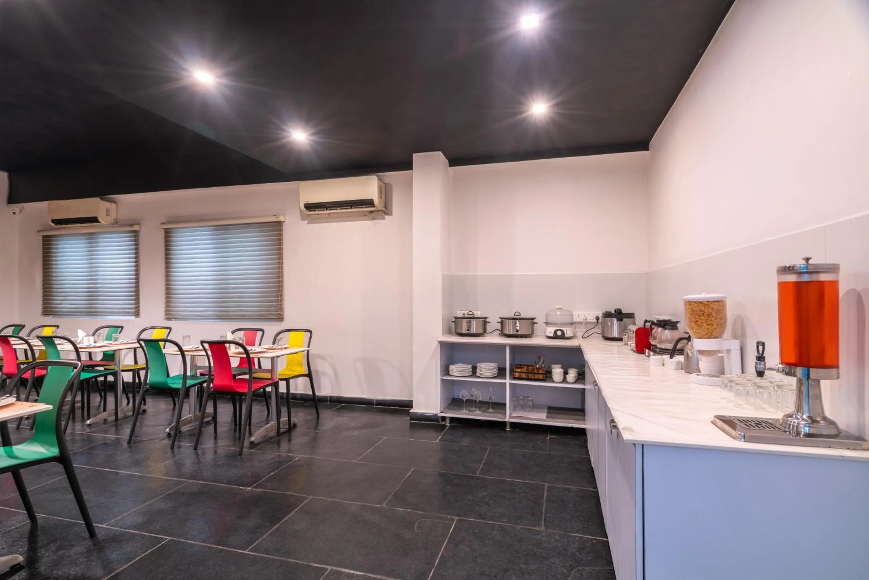 Restaurant/places to eat in Hotel Serenity La Vista