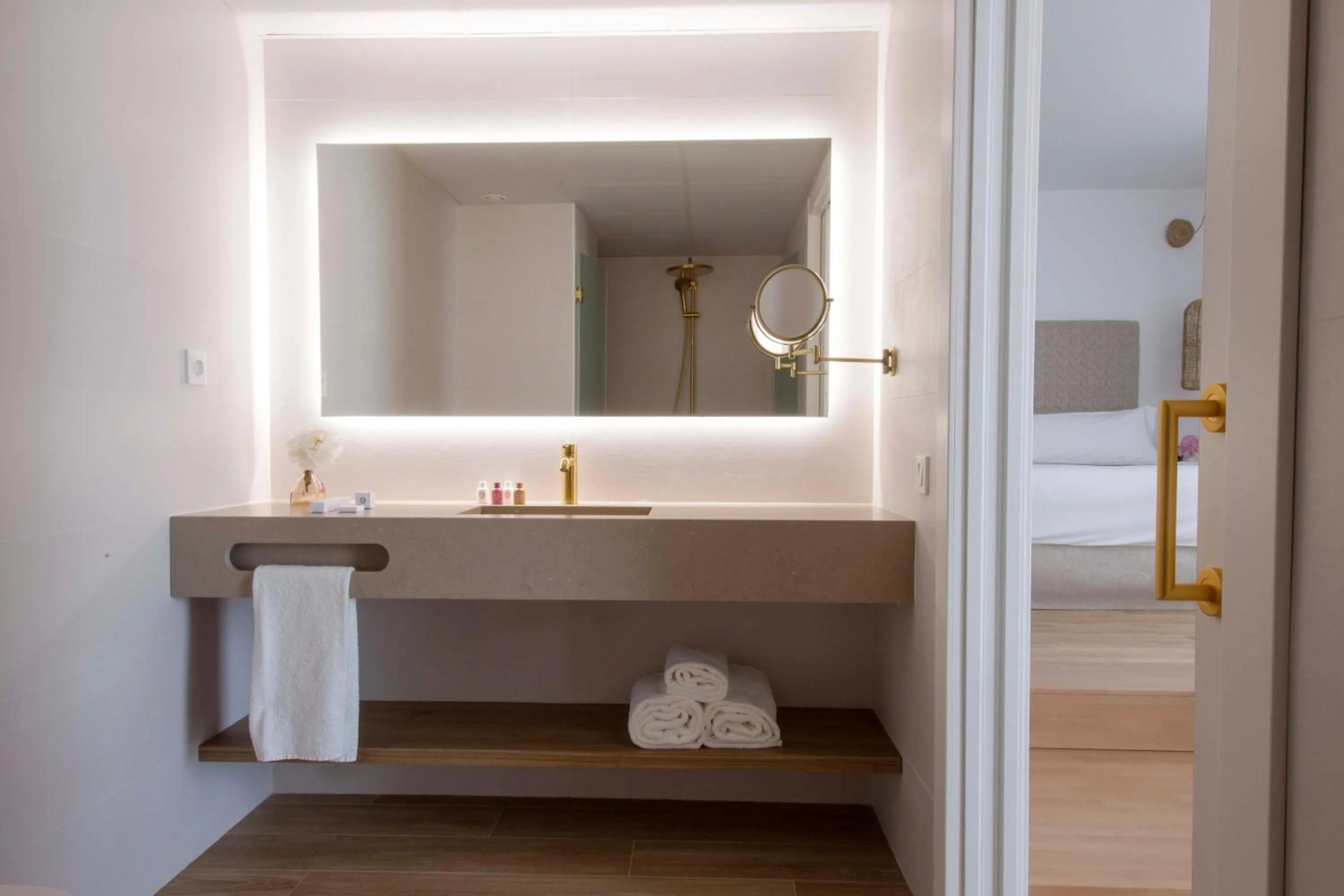 May Altafulla Beach Boutique Hotel