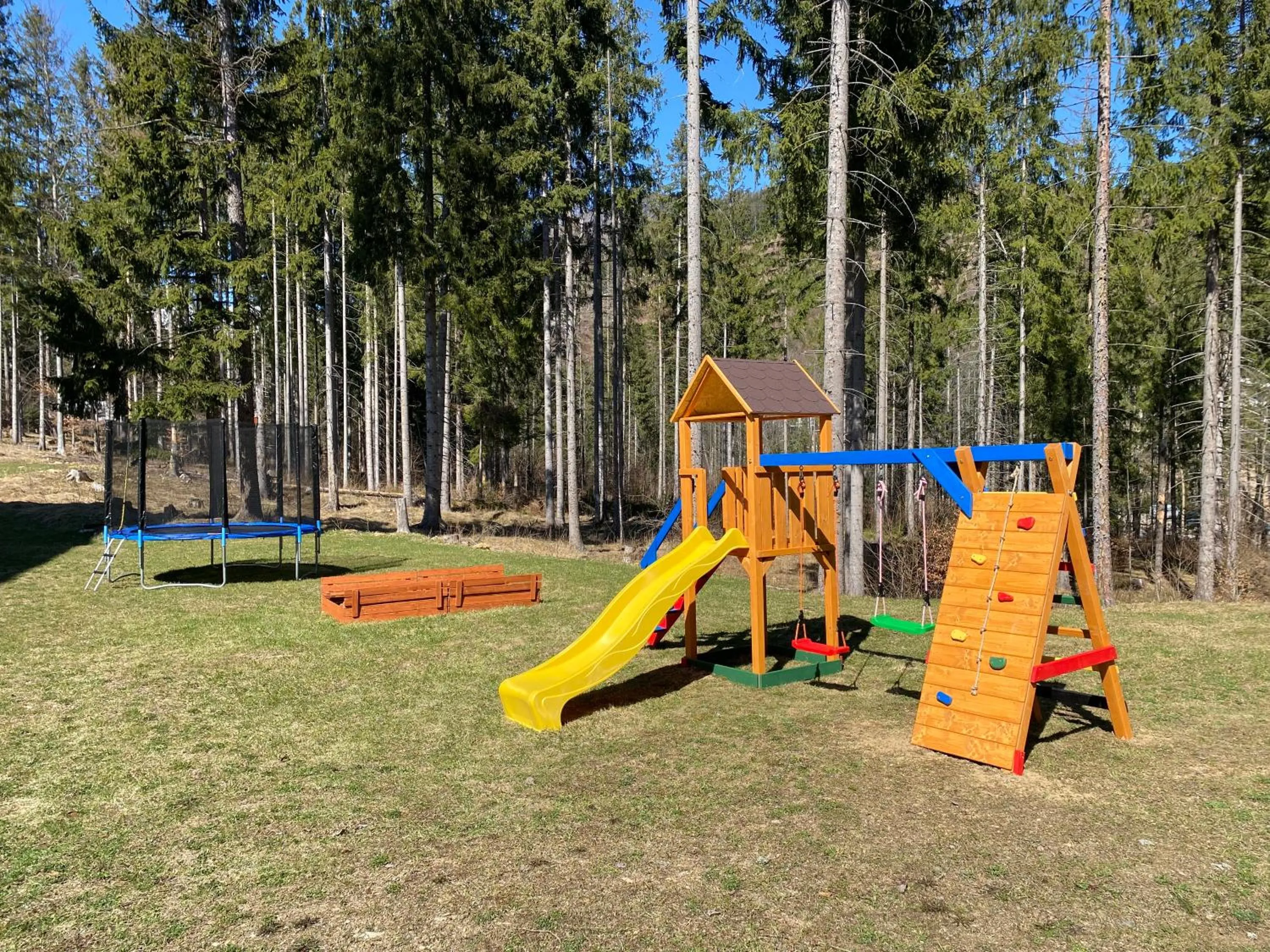 Children play ground in Chata Tale - Dom Horskej služby
