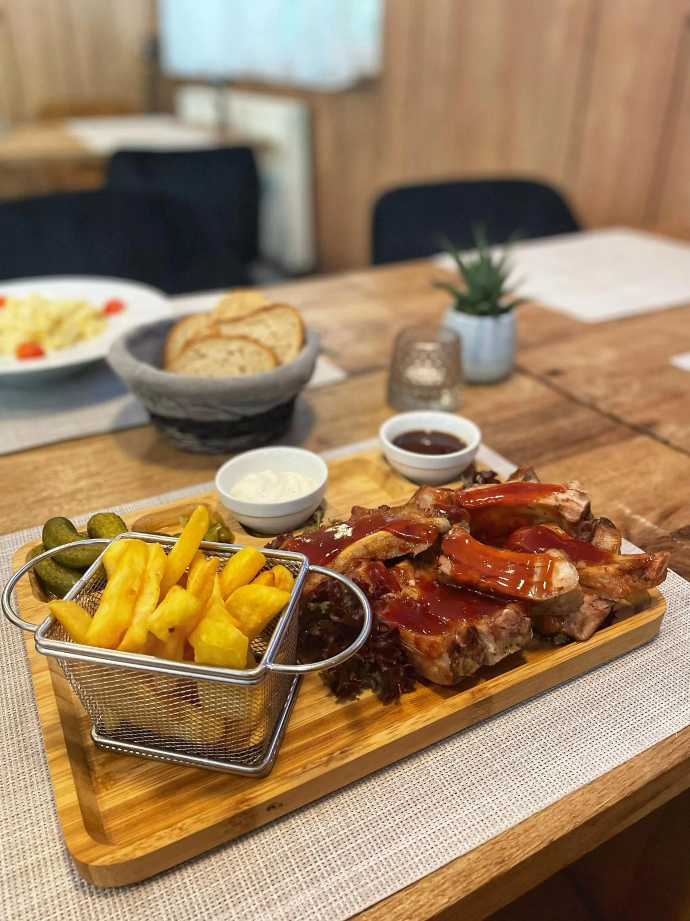 Restaurant/places to eat in Chata Tale - Dom Horskej služby