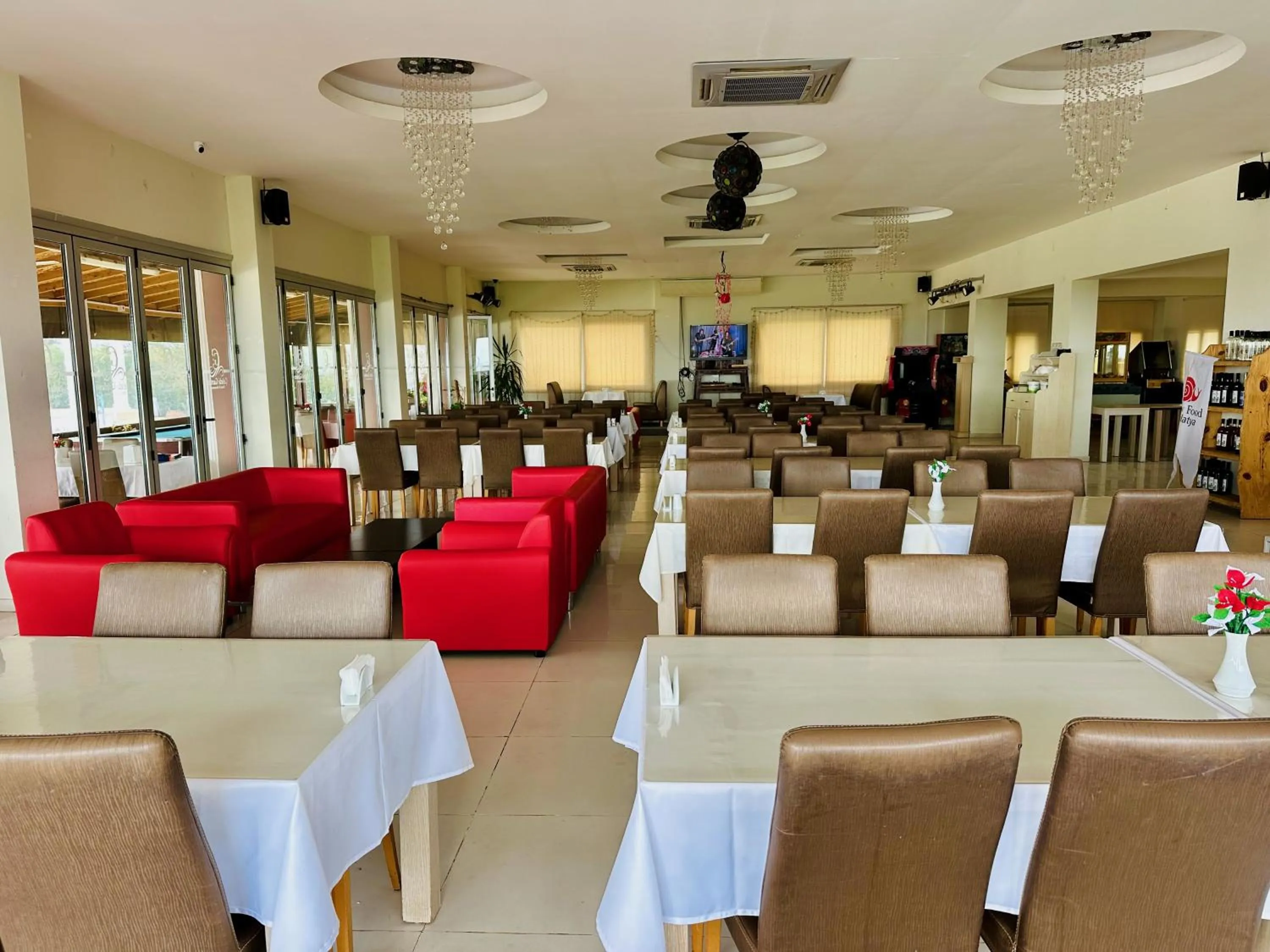 Restaurant/places to eat in Celebi Garden Hotel - Cittaslow Retreat