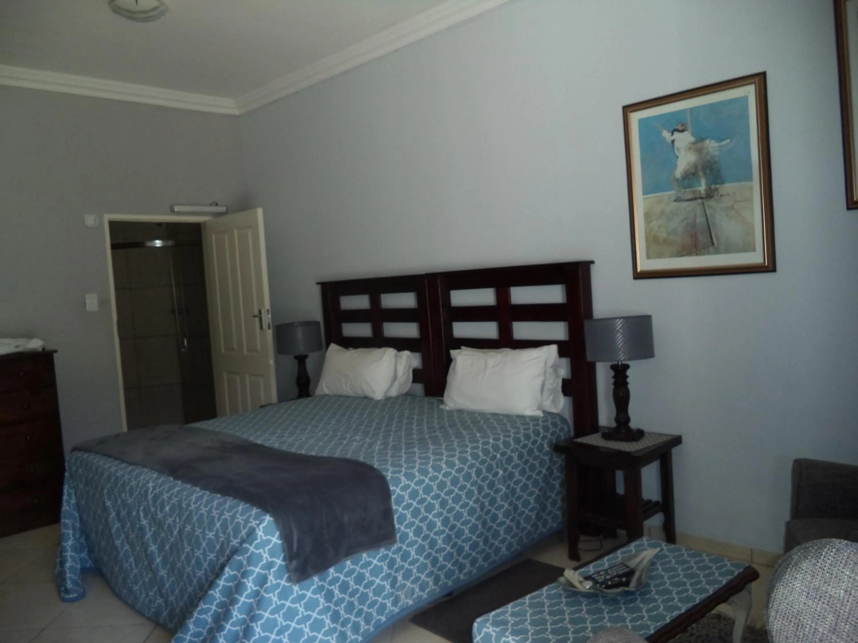 Garden view, Bed in Heatherdale Guesthouse & Shuttle Services