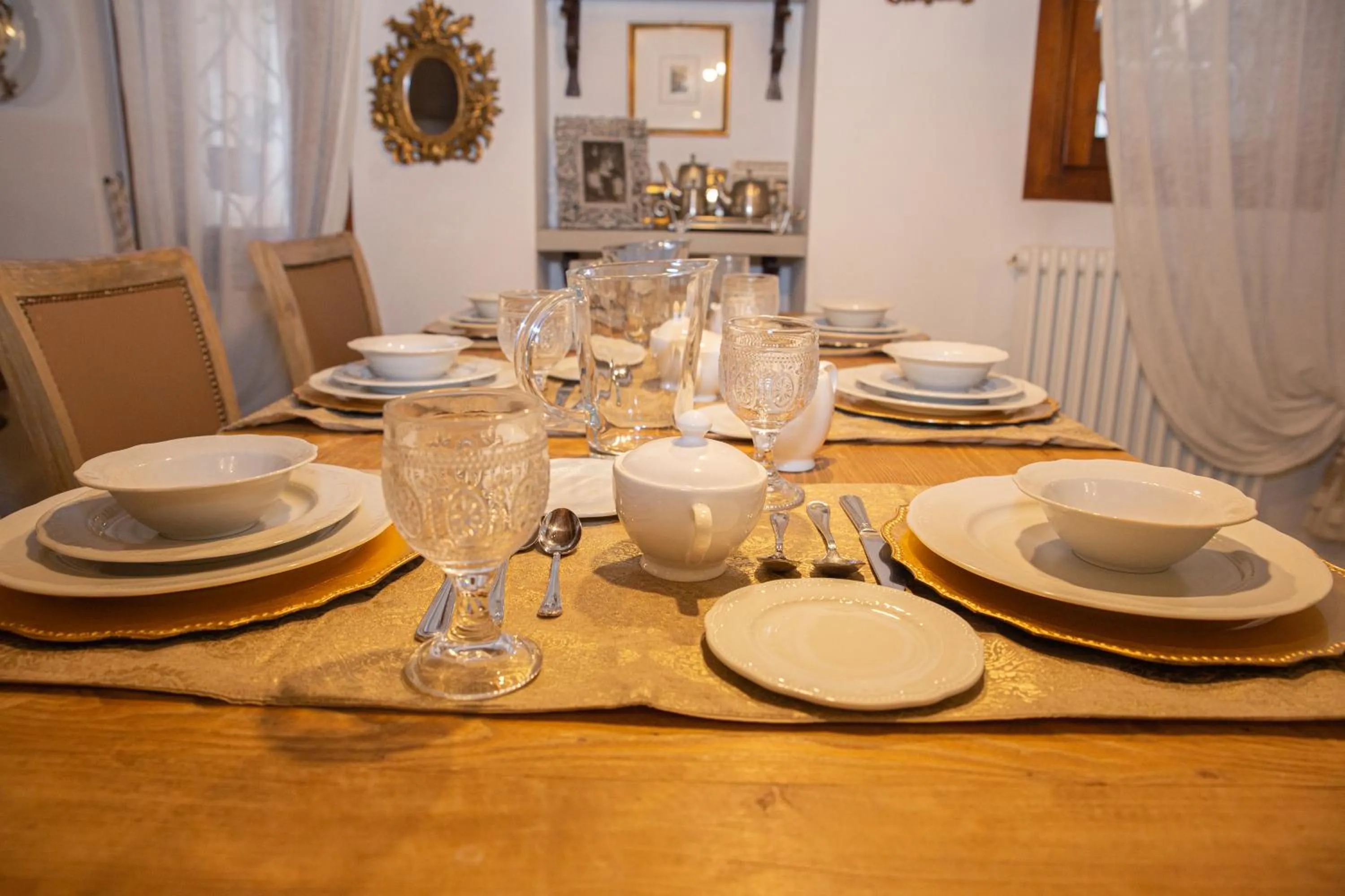 Breakfast in Rigoletto Charm