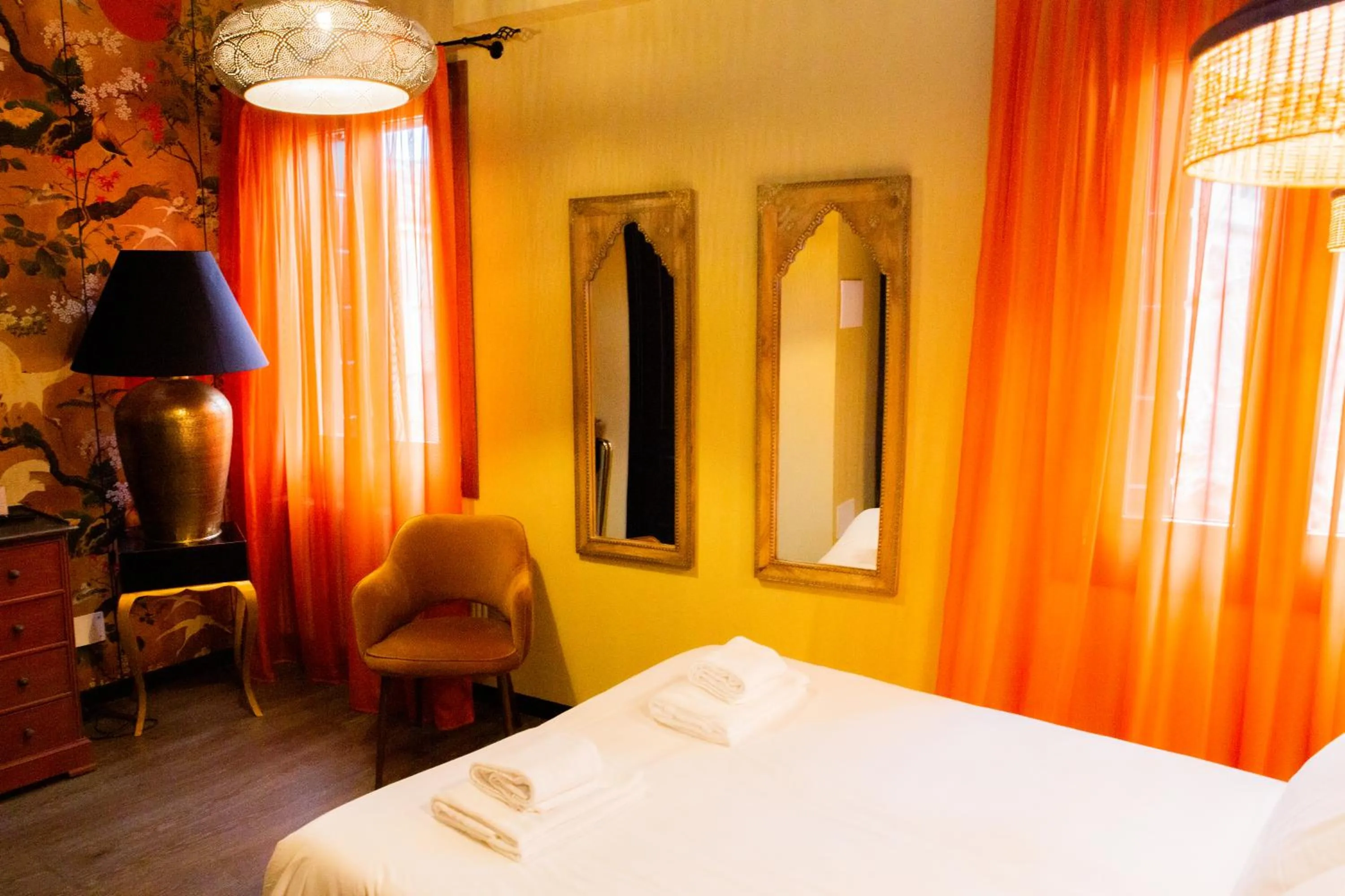 Communal lounge/ TV room, Bed in Rigoletto Charm