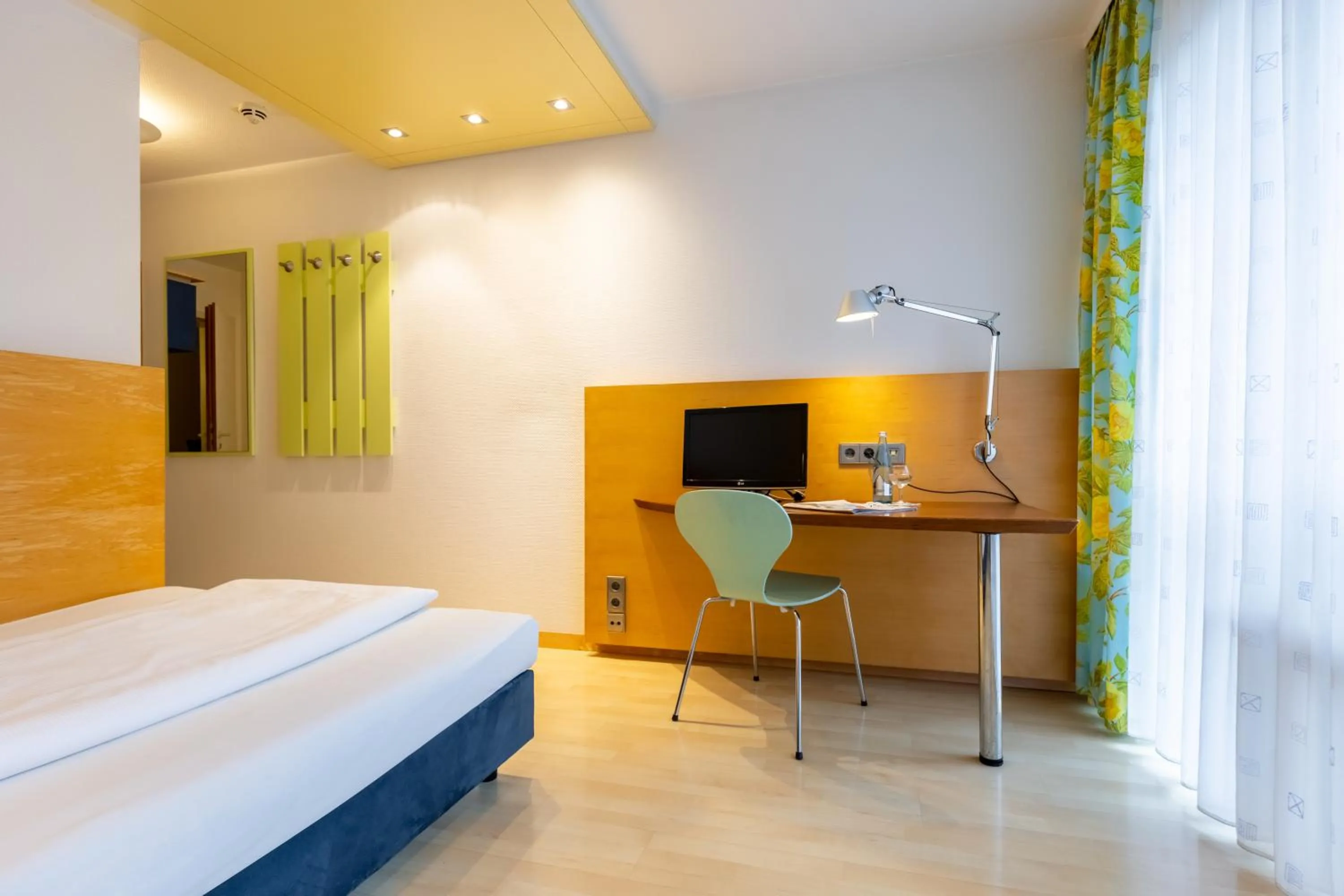 Photo of the whole room, Bed in Hotel Baden-Baden