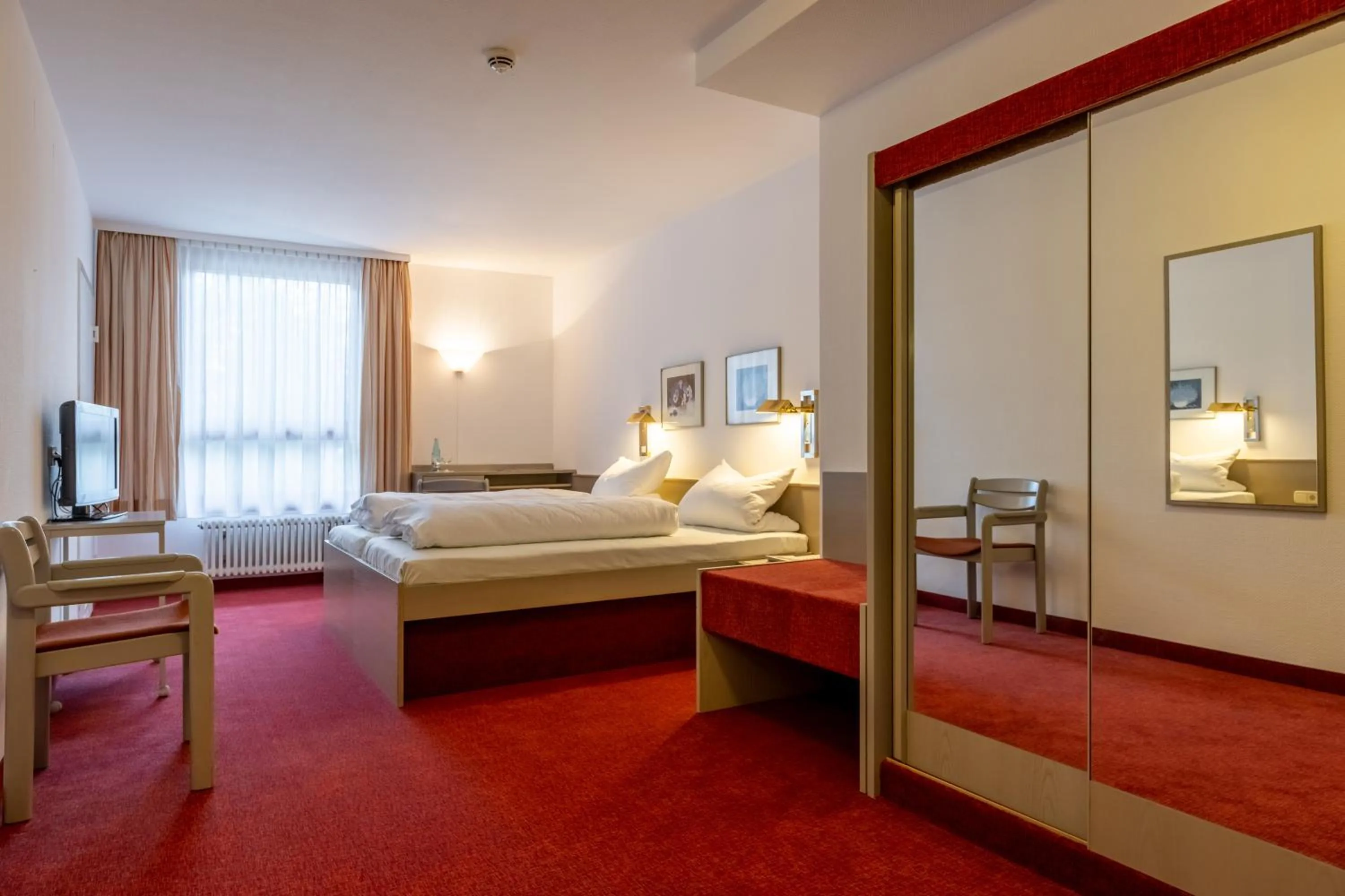 Bedroom, Bed in Hotel Baden-Baden