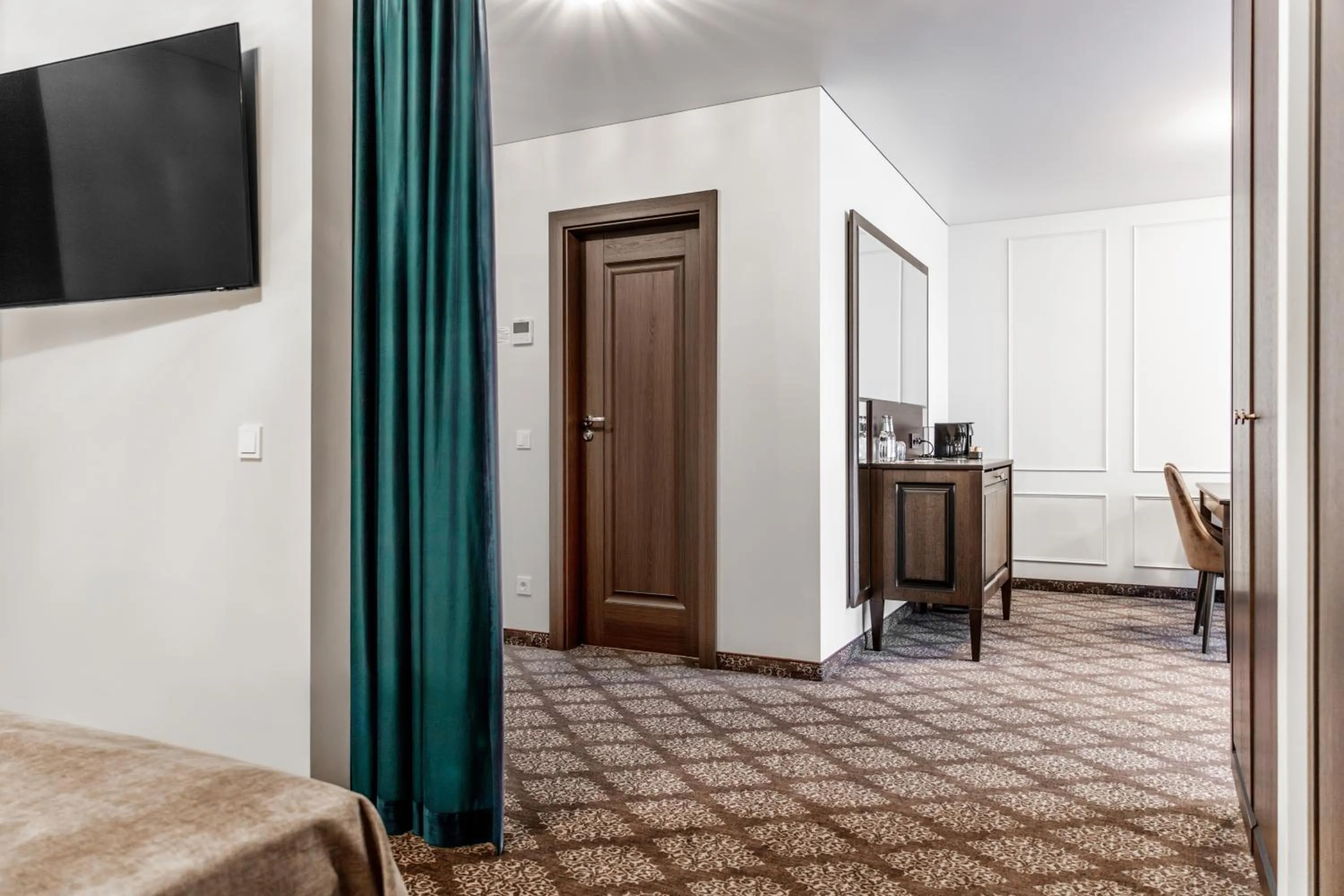 Photo of the whole room, Bed in Gradiali Wellness and SPA