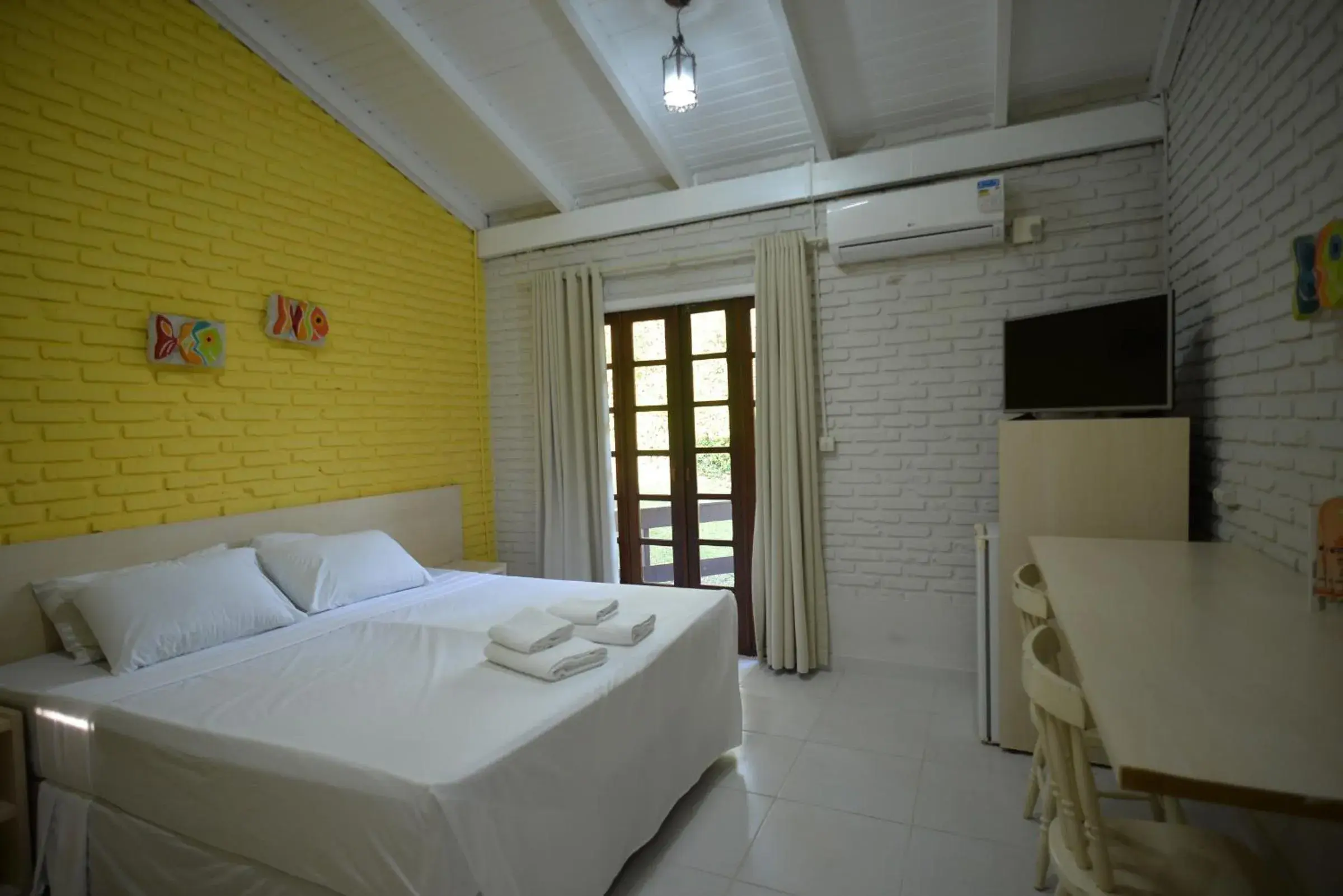 Suite with Balcony - single occupancy in Morro do Sol Hotel & Eventos Suite with Balcony - single occupancy in Morro do Sol Hotel & Eventos