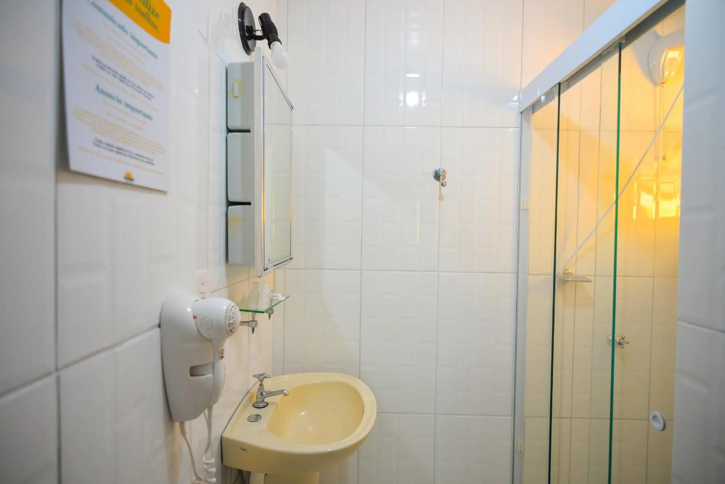 Shower in Morro do Sol Hotel & Eventos