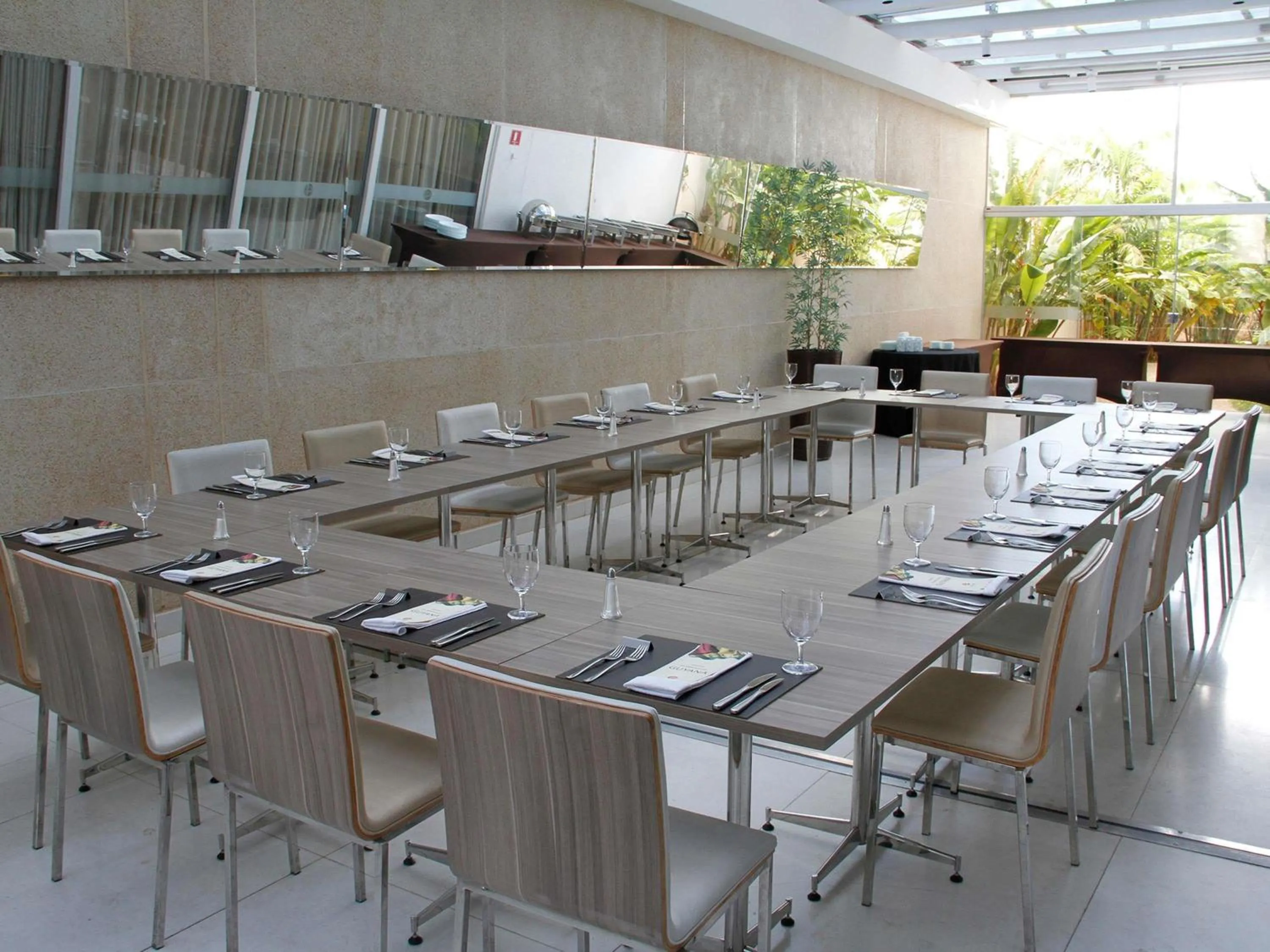 Meeting/conference room in ibis Styles Brasilia Aeroporto