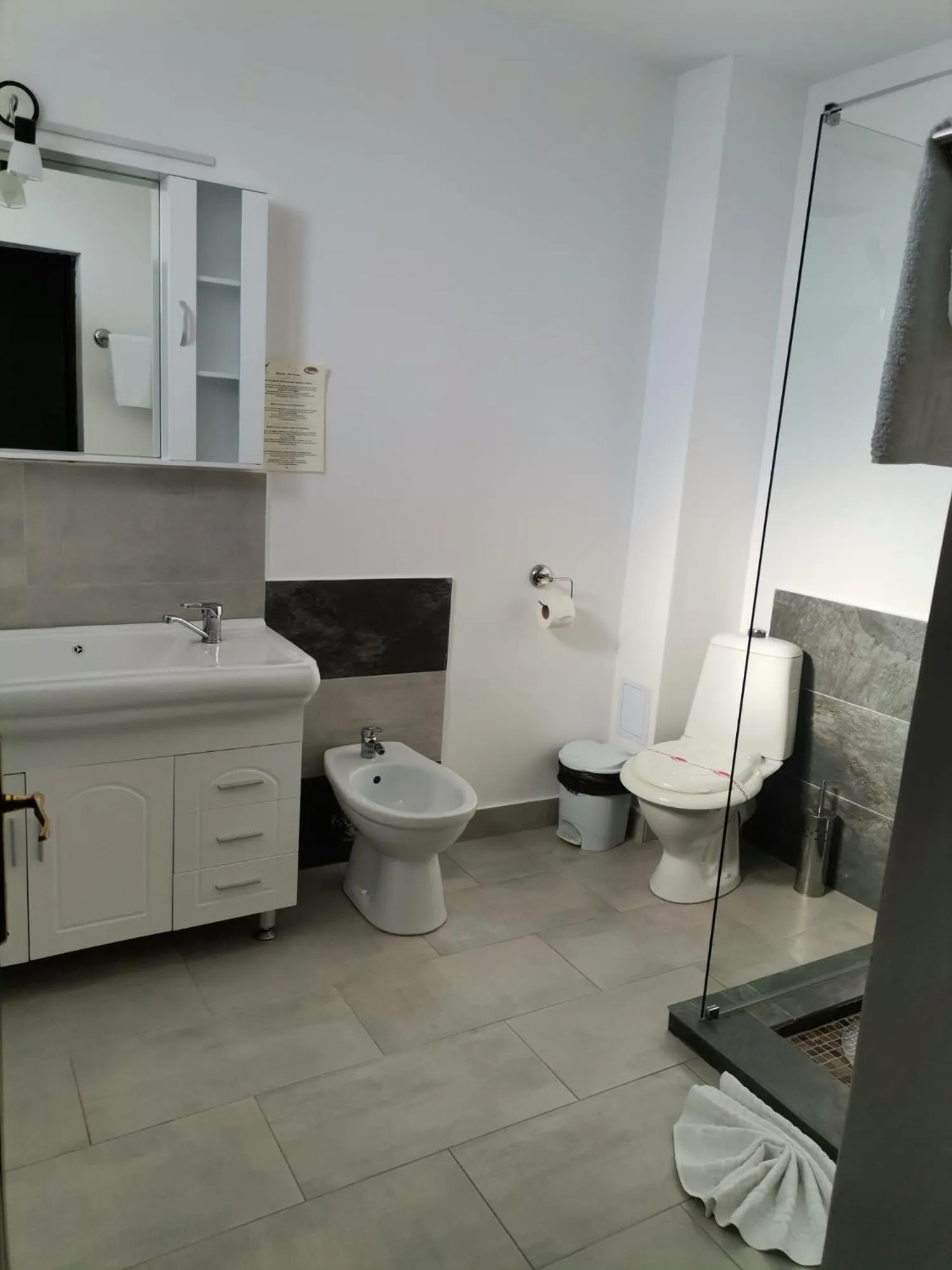 Bathroom in Motel Davios