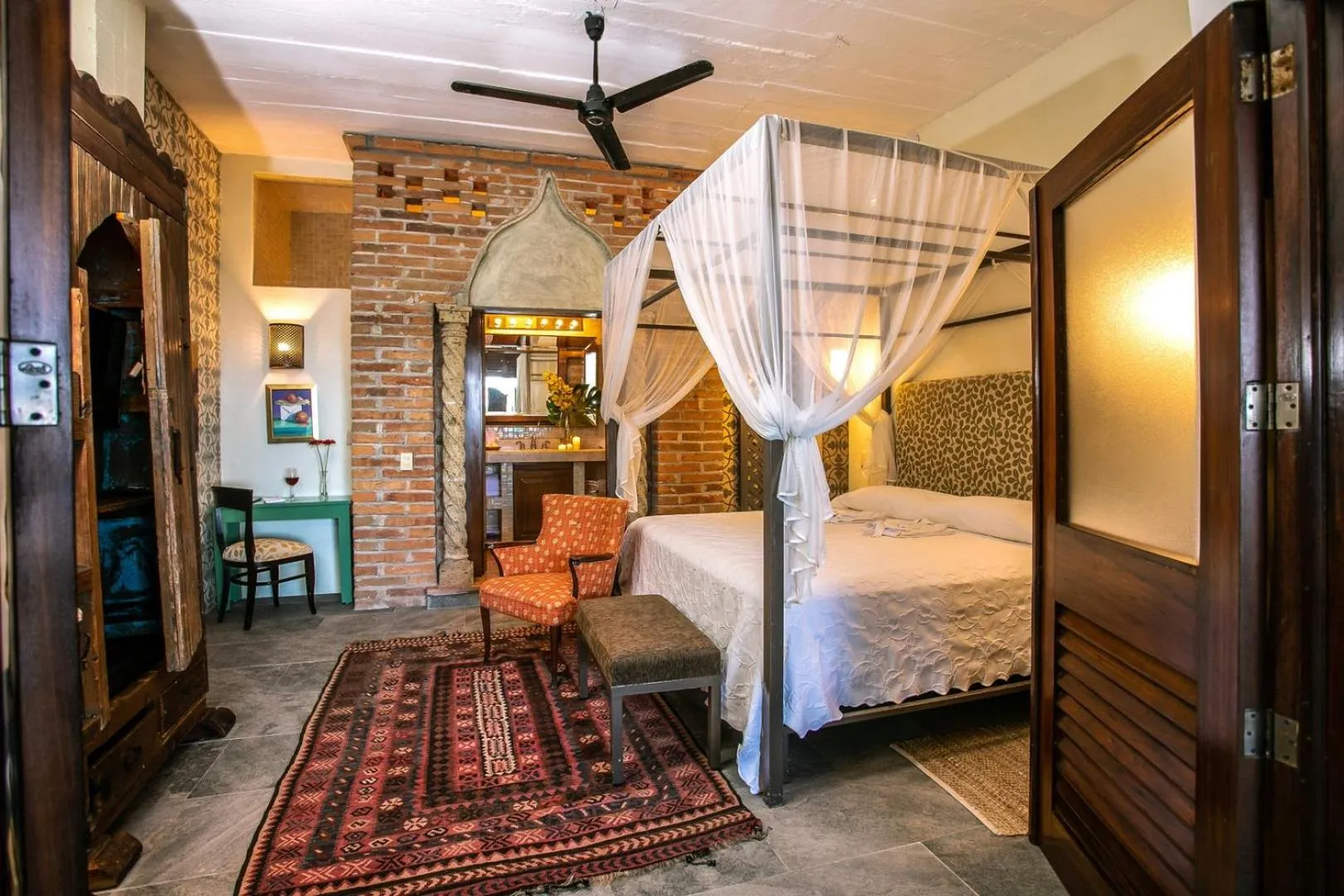 Bed in Quinta Maria Cortez Beach Hotel