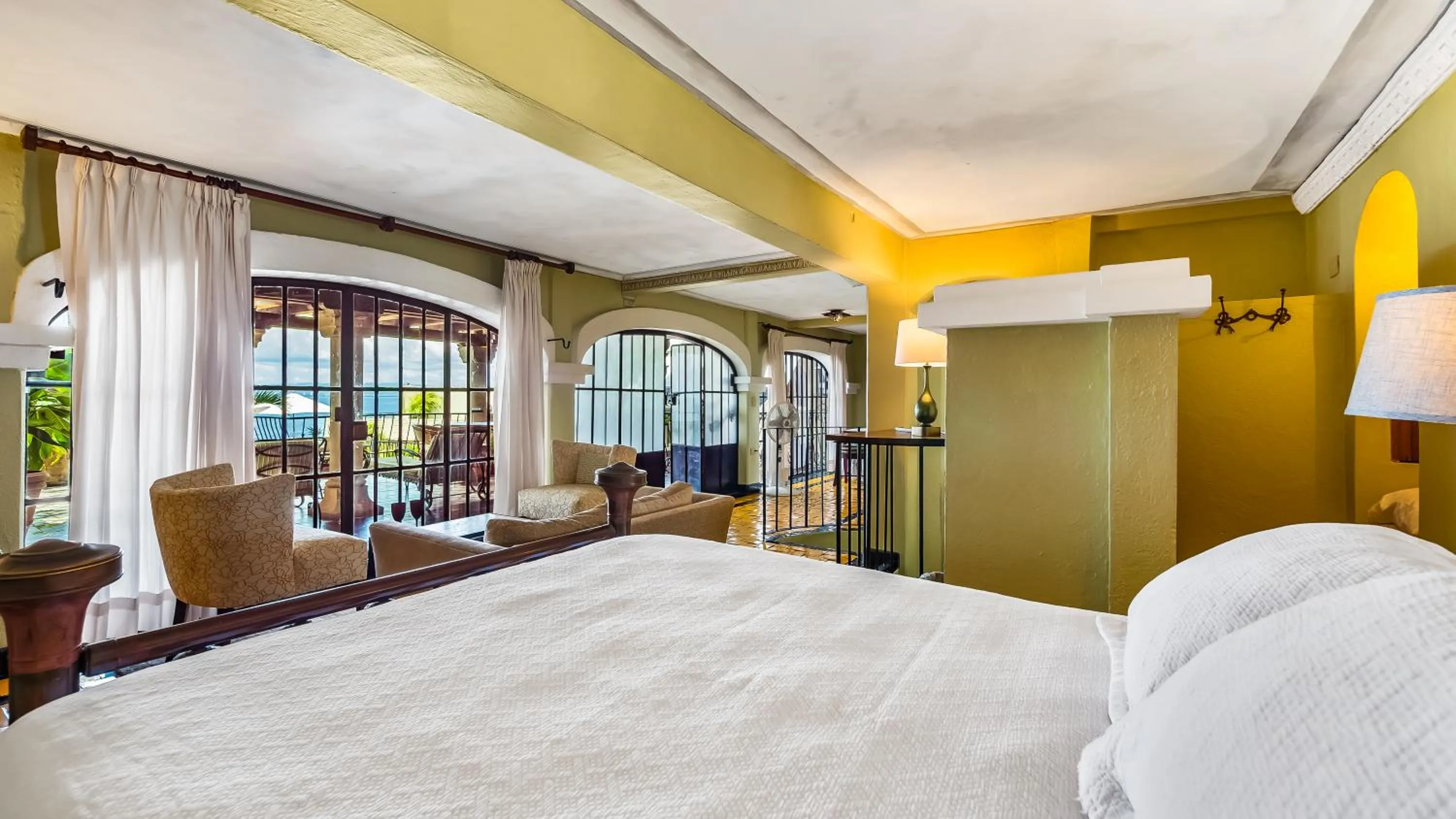 Bedroom, Bed in Quinta Maria Cortez Beach Hotel