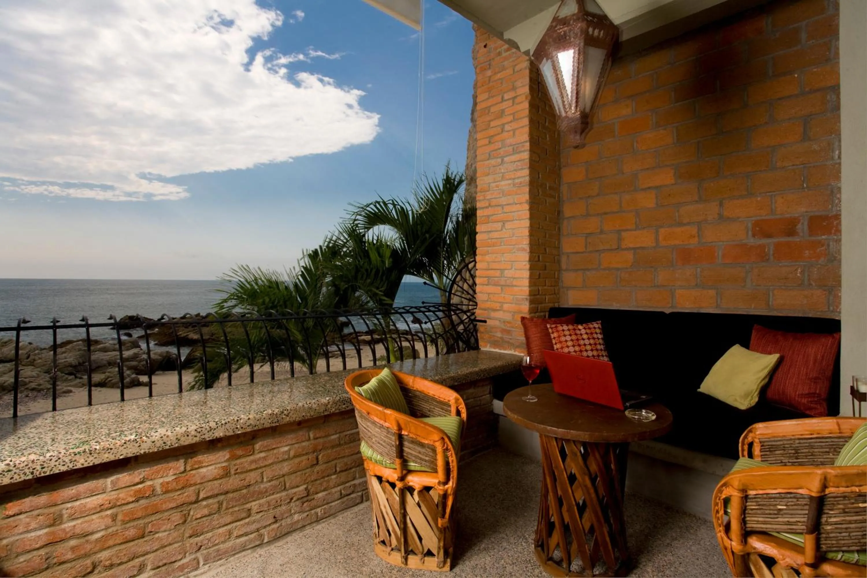 Day in Quinta Maria Cortez Beach Hotel