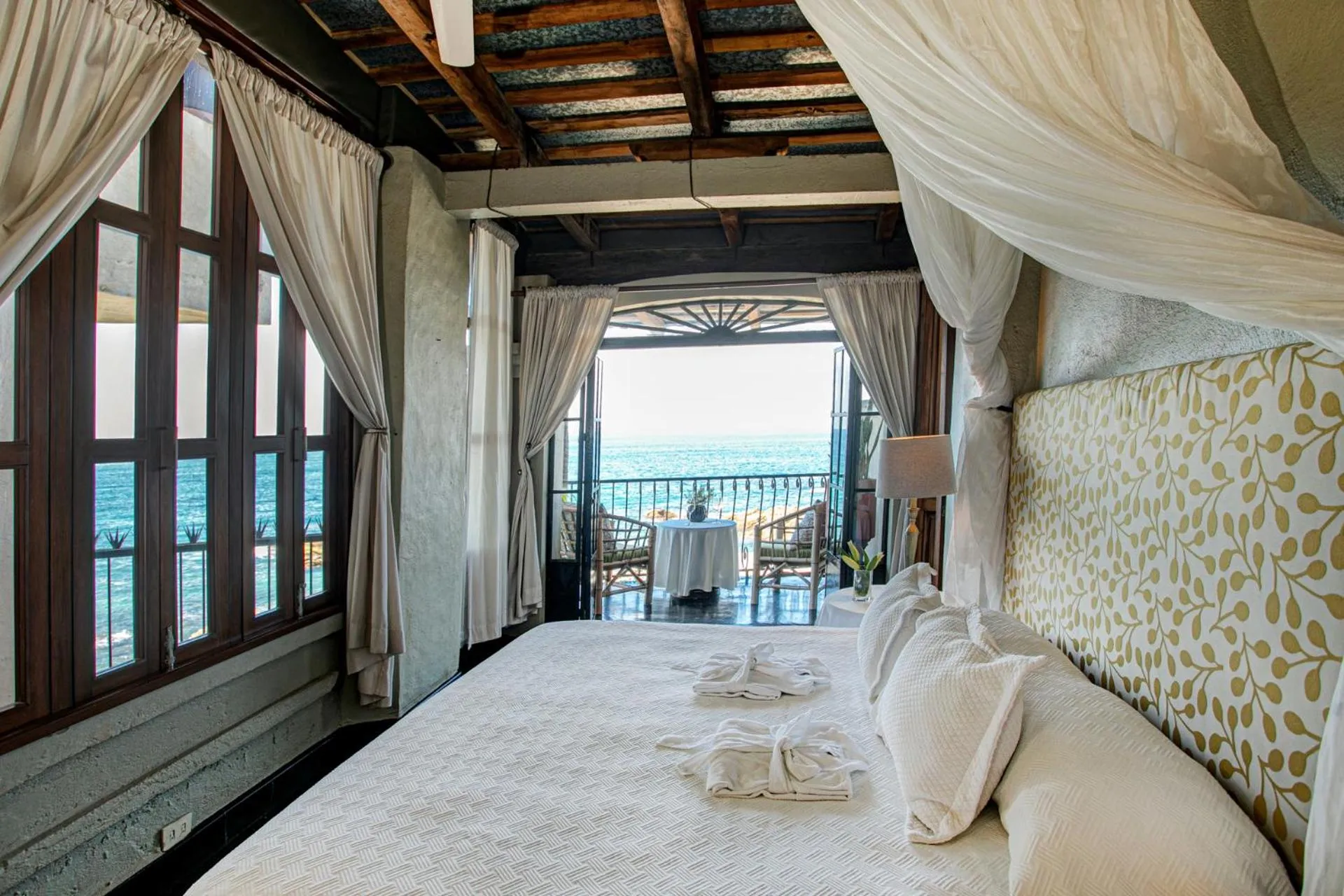 Bedroom, Bed in Quinta Maria Cortez Beach Hotel