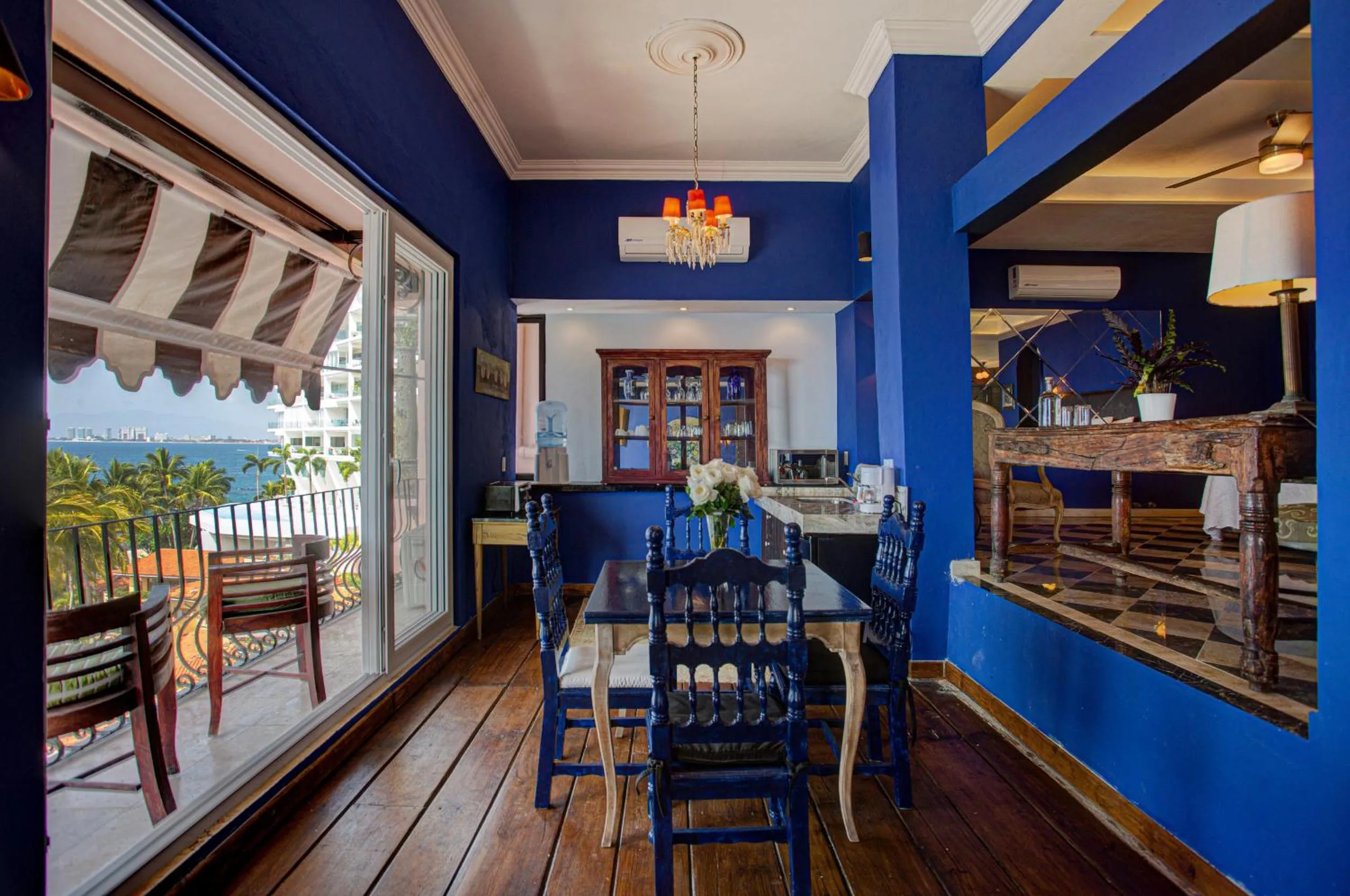 Dining area in Quinta Maria Cortez Beach Hotel