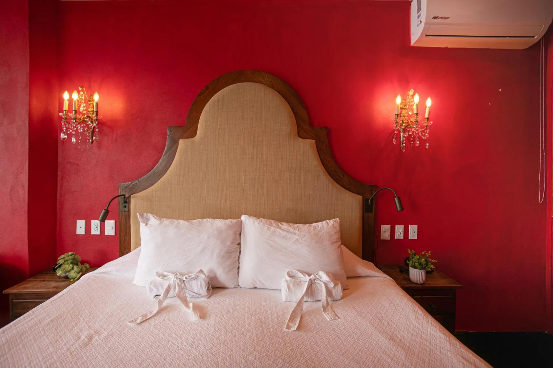 Bedroom, Bed in Quinta Maria Cortez Beach Hotel