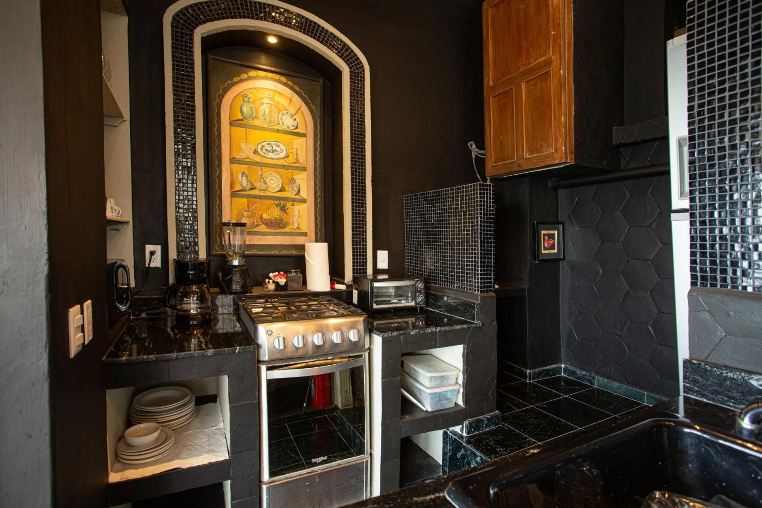 Kitchen or kitchenette in Quinta Maria Cortez Beach Hotel