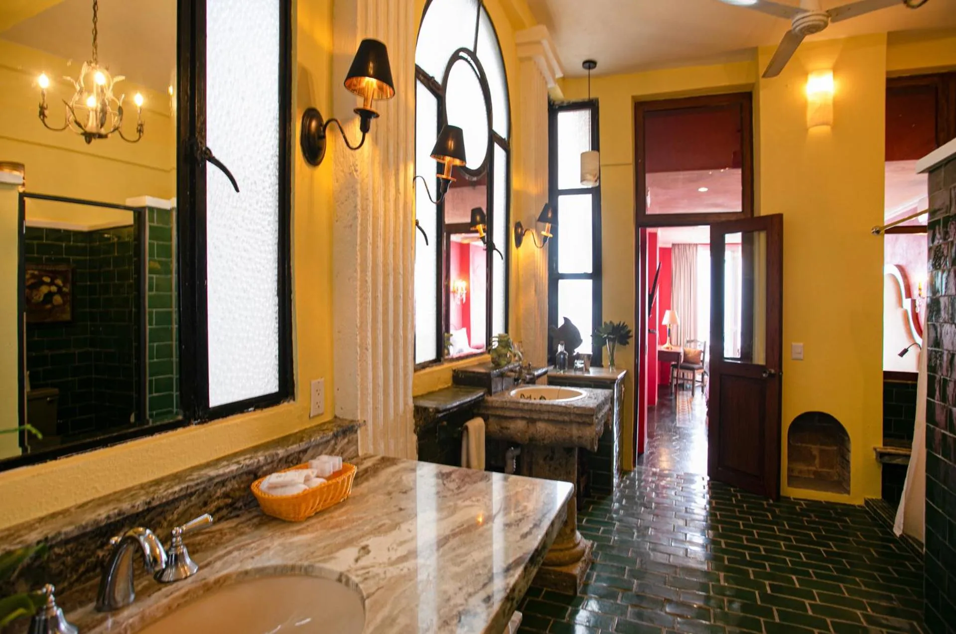 Bathroom in Quinta Maria Cortez Beach Hotel