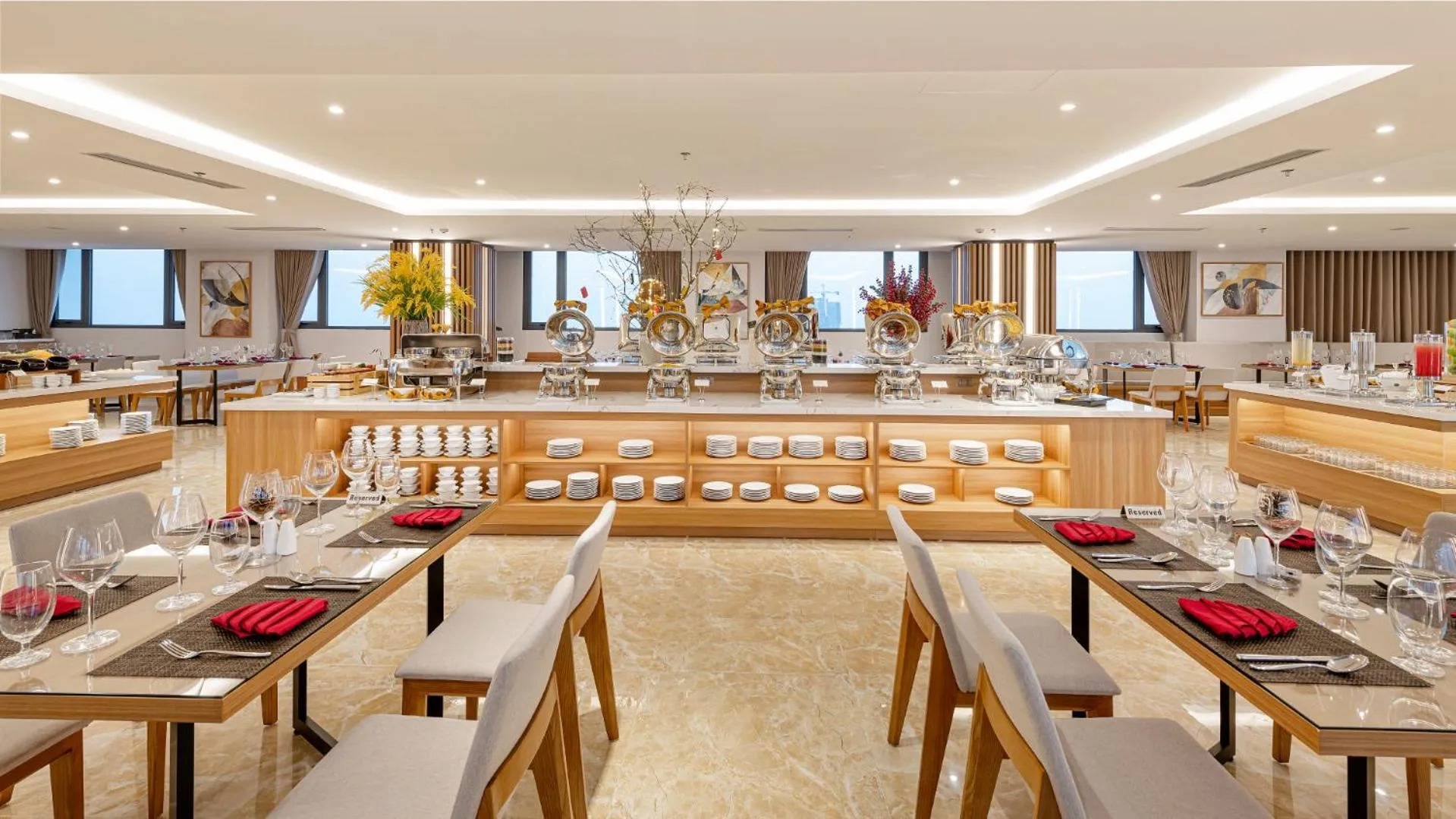 Restaurant/places to eat in Selegend Hotel Thái Bình