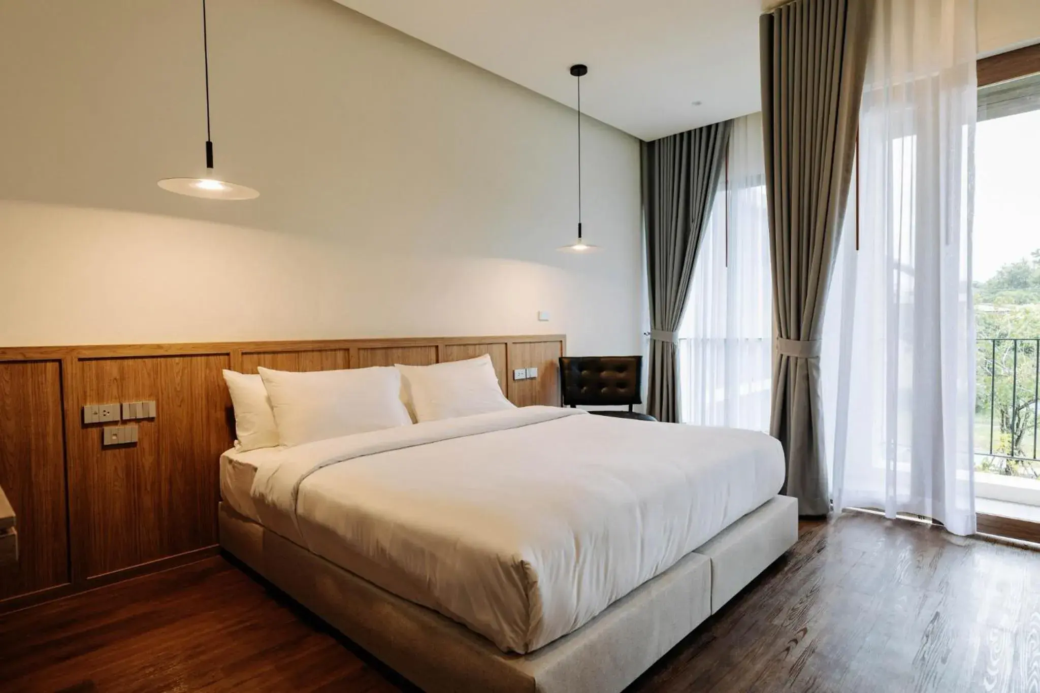 Deluxe King Room in Shanti-Retreat Hotel Deluxe King Room in Shanti-Retreat Hotel