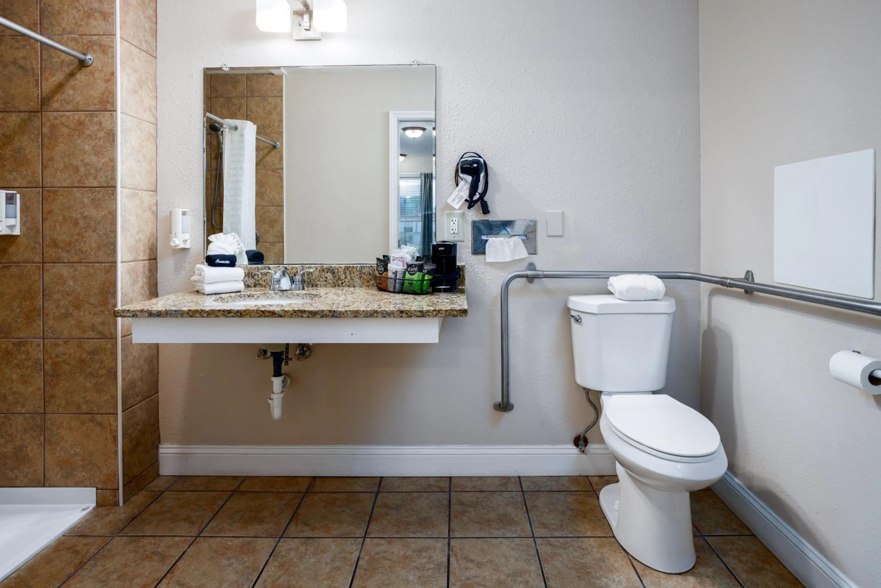 Toilet in Quality Inn St Augustine Historic District Area