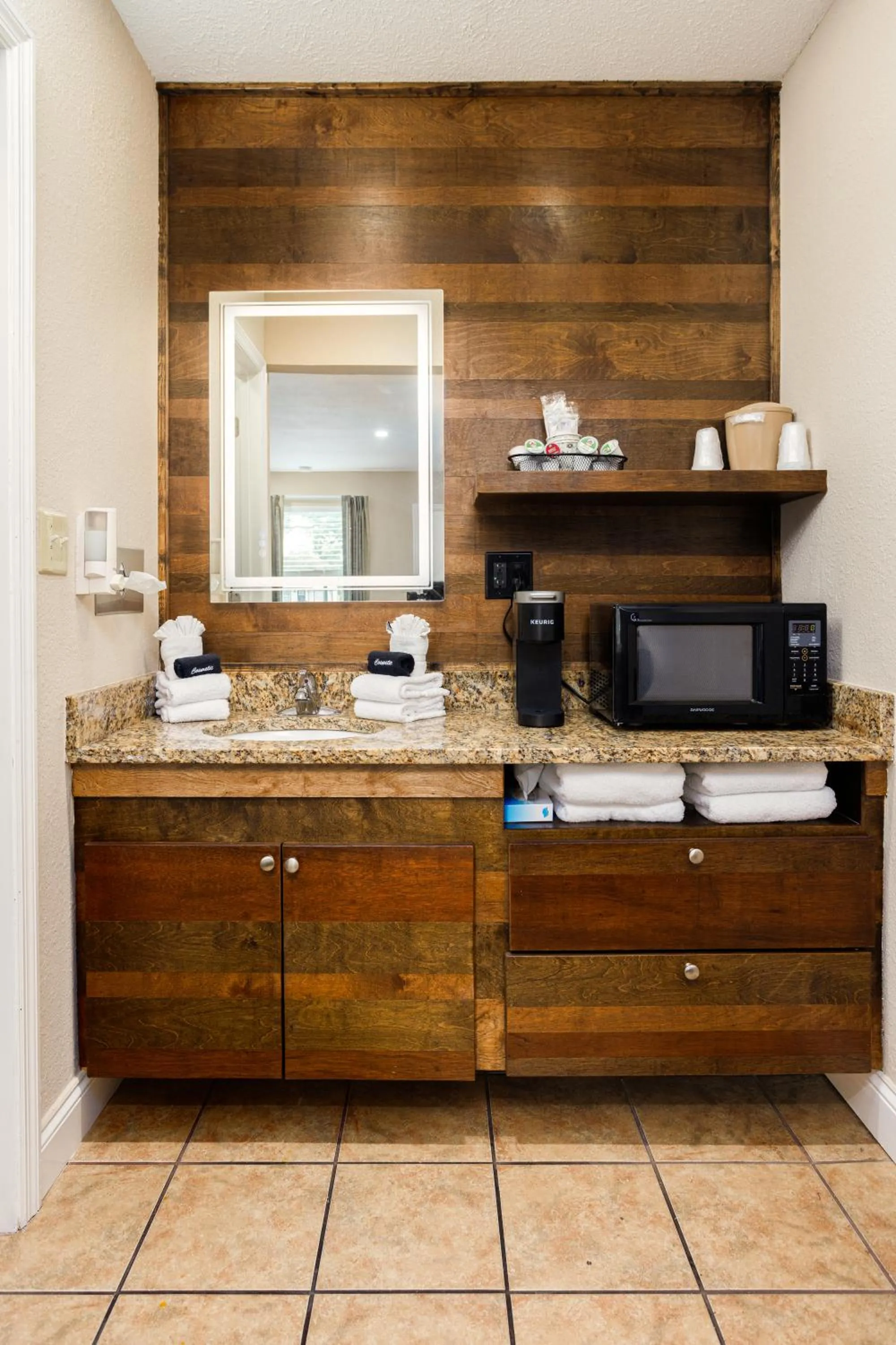 Coffee/tea facilities in Quality Inn St Augustine Historic District Area