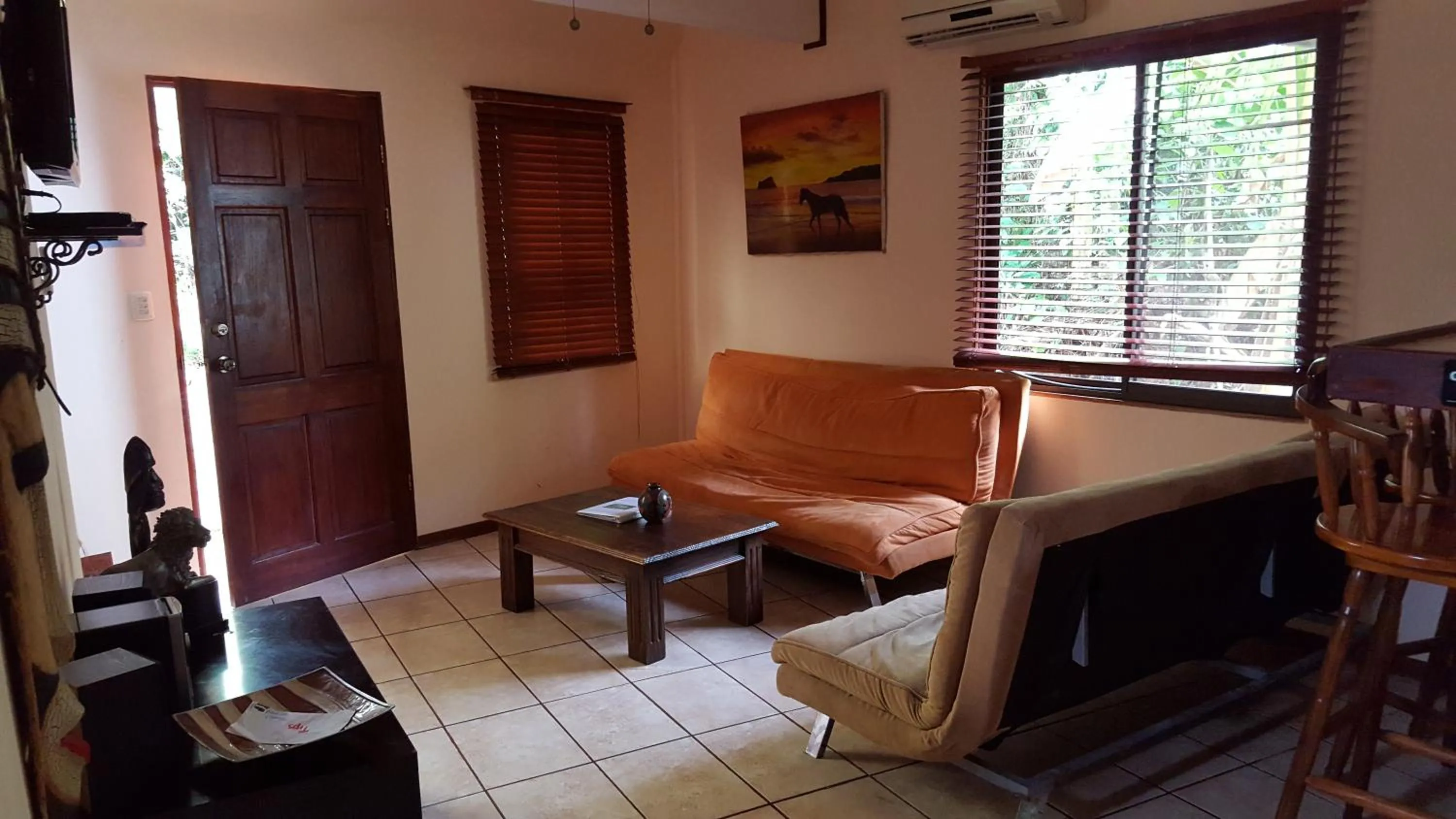 Living room in La Posada Jungle Hotel