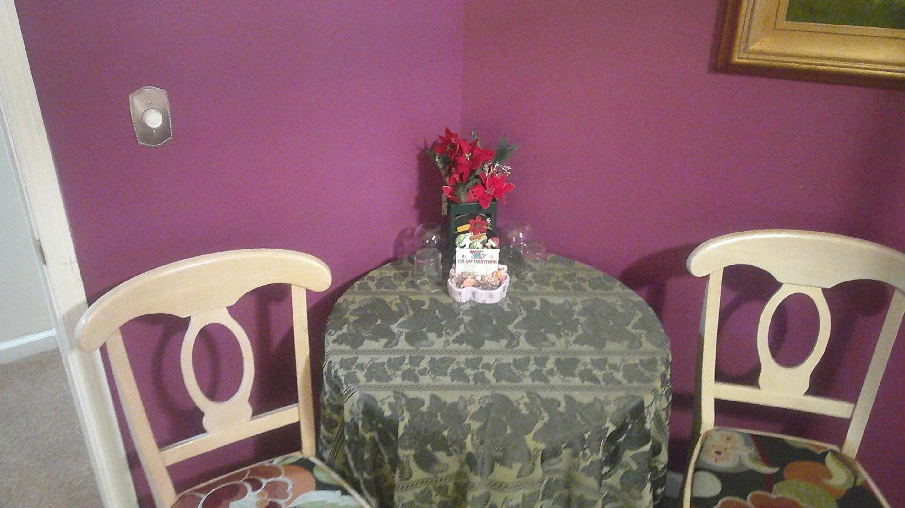 Bedroom in Lil Black Bear Inn