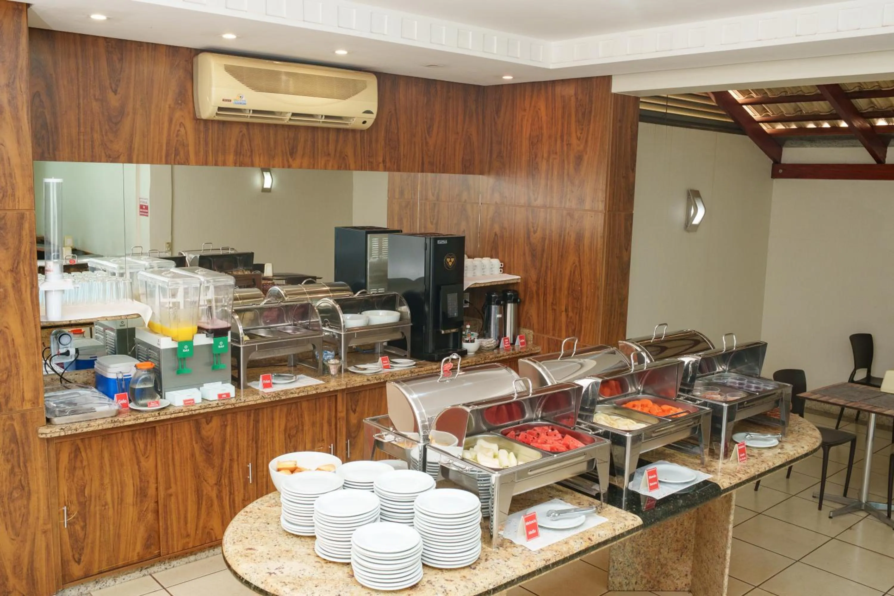 Breakfast in Sara Palace Hotel