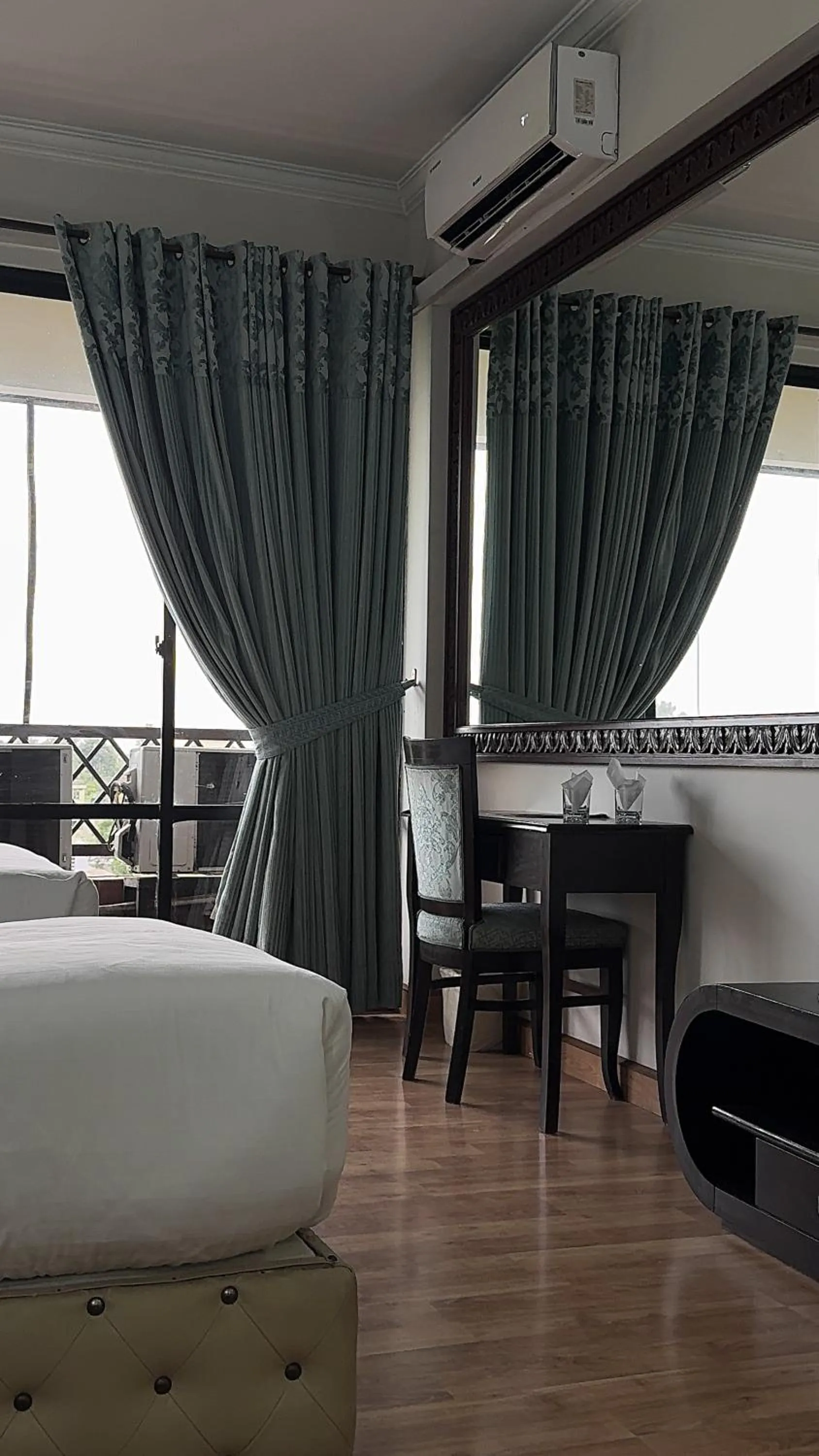 Bedroom, Bed in Hotel de Papae